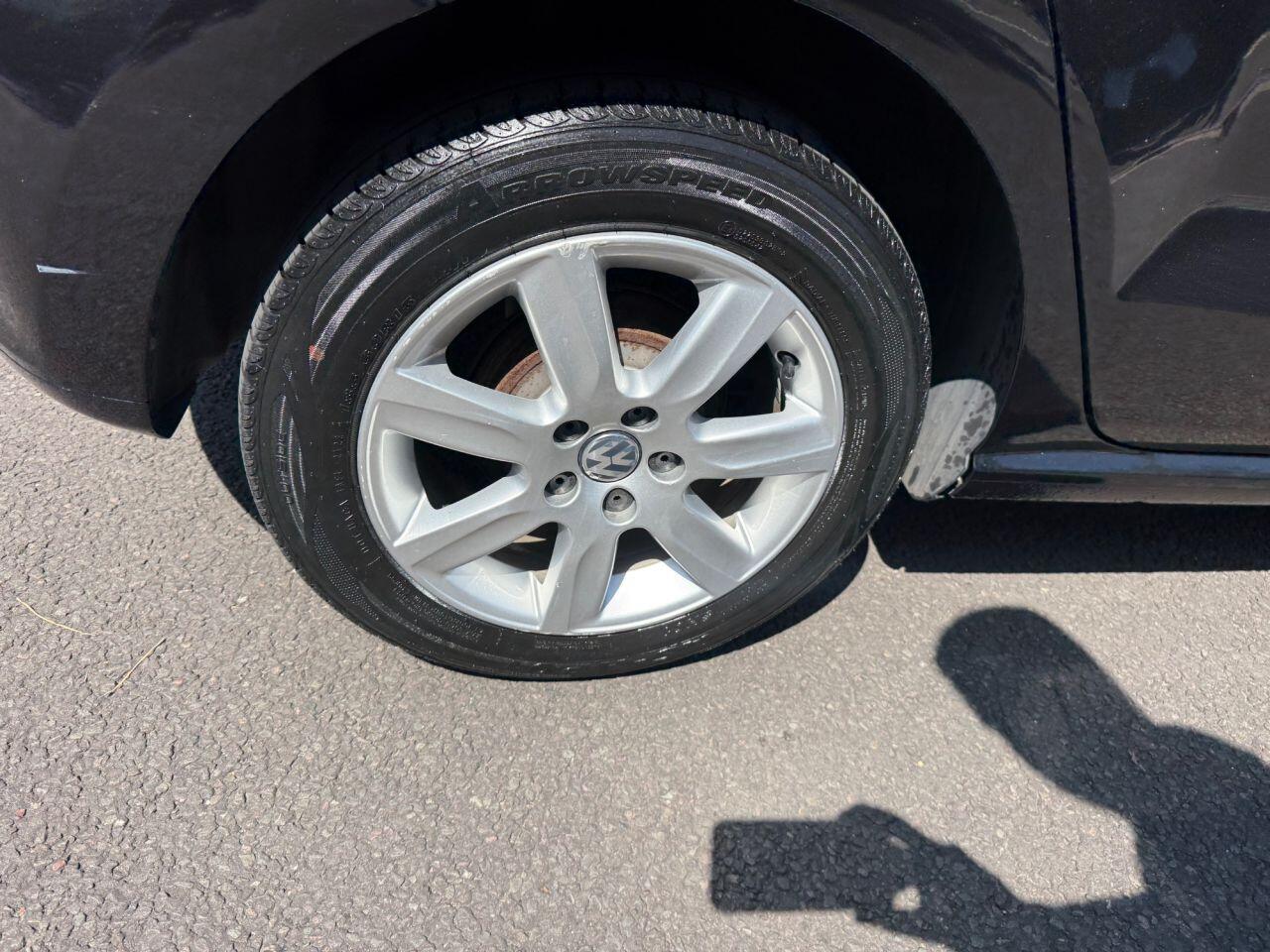 Volkswagen Polo view 19
