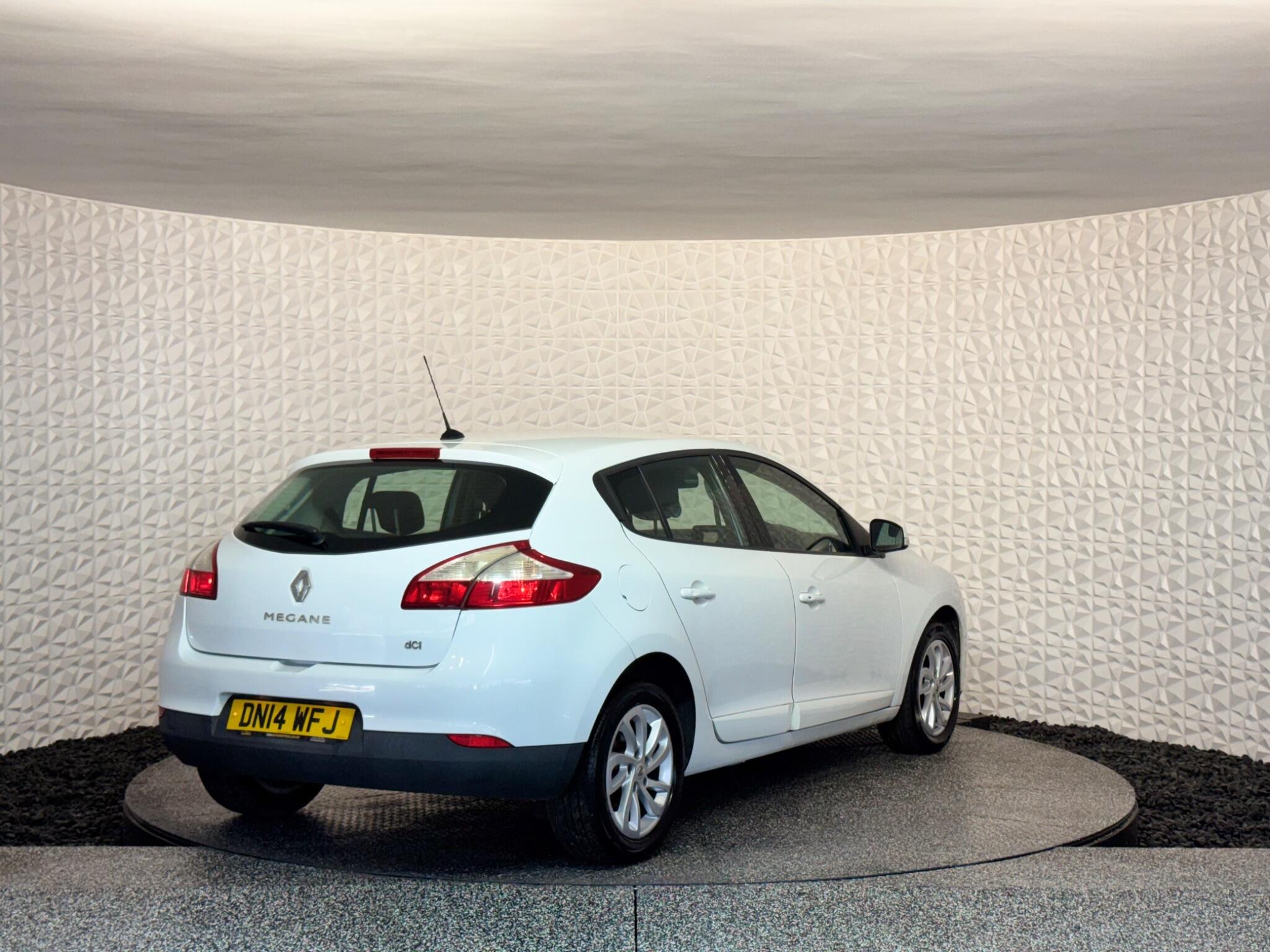 Renault Megane view 13