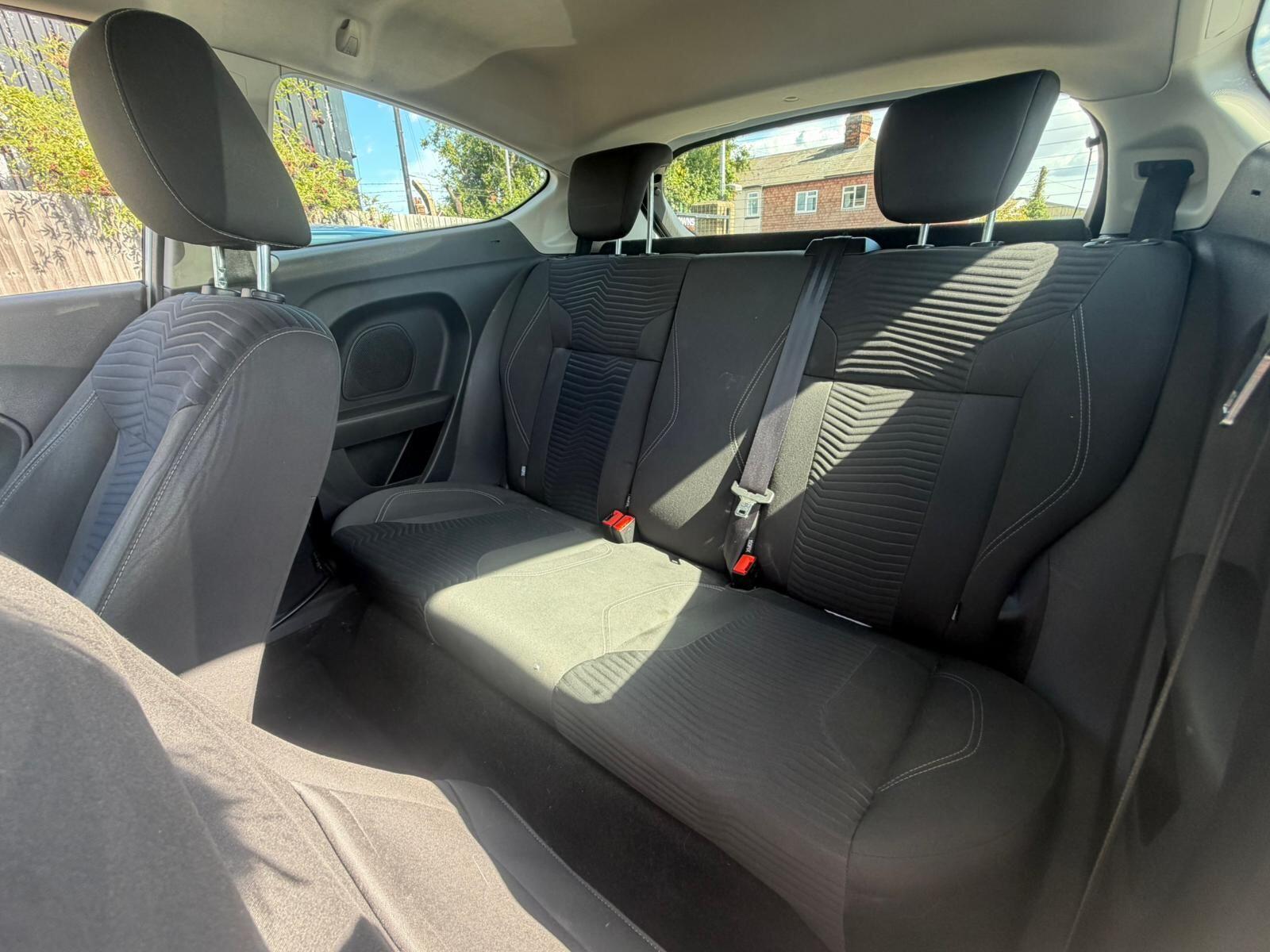 Ford Fiesta view 13