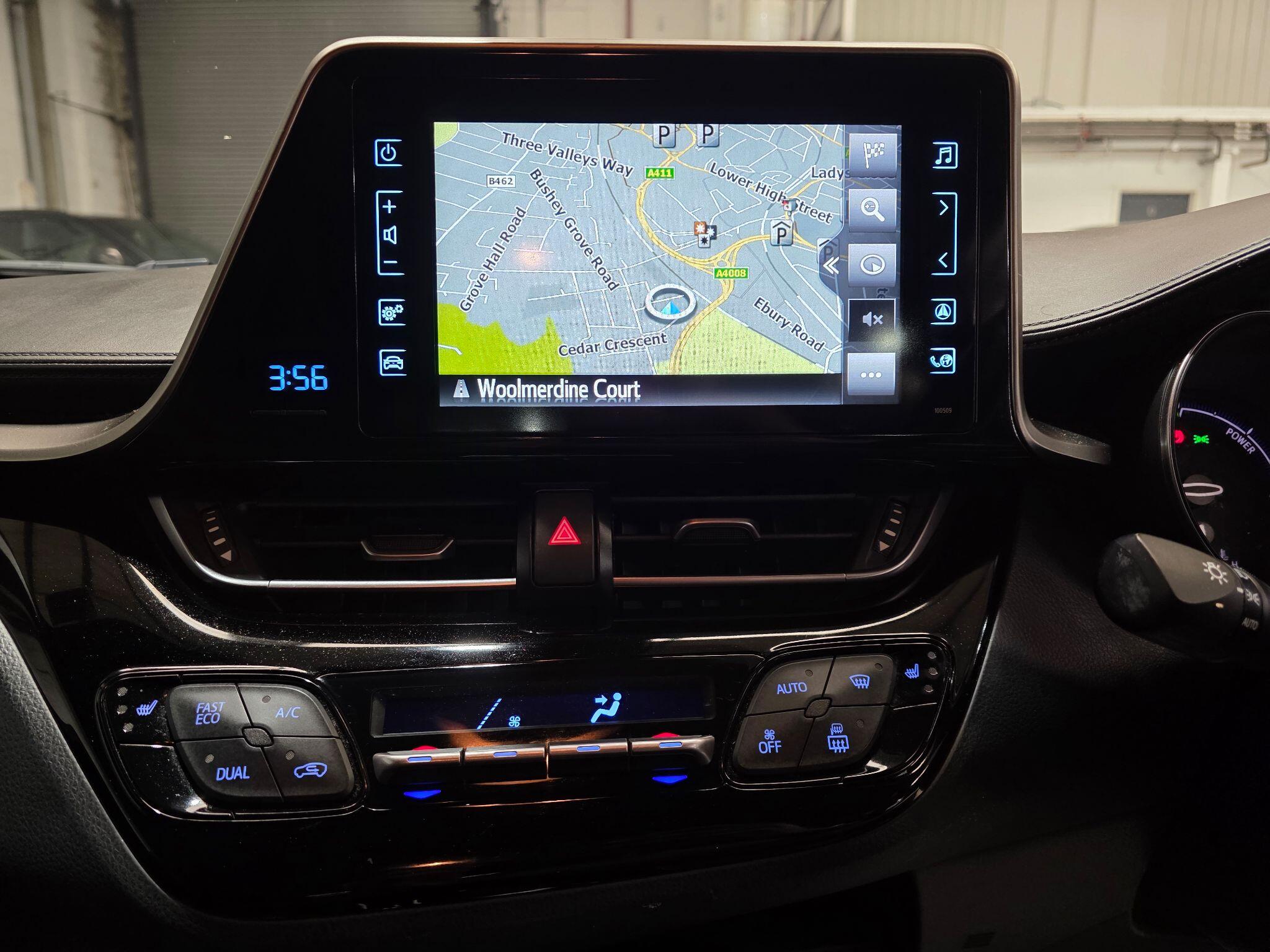 Toyota C-HR view 7