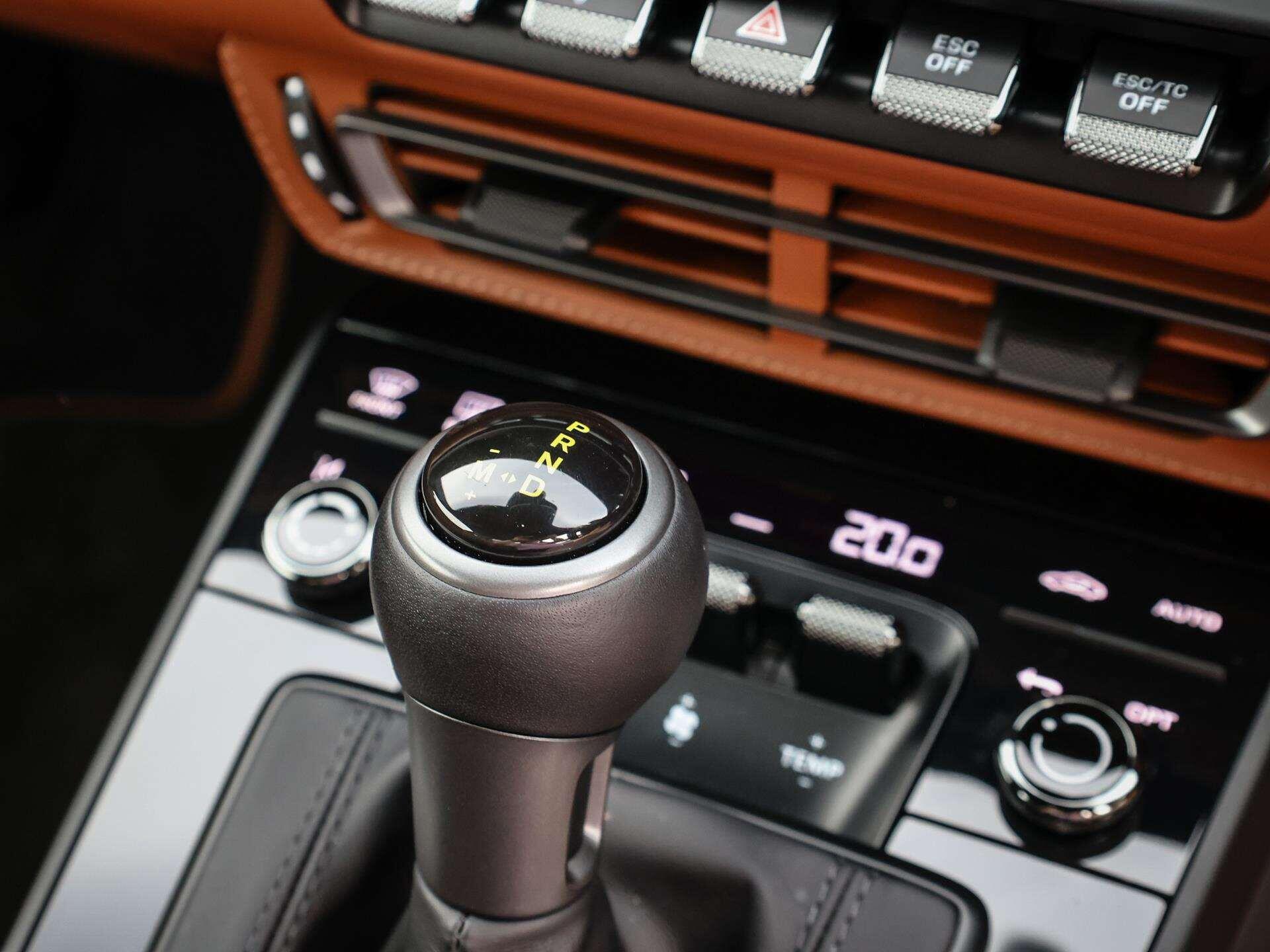 Porsche 911 view 20