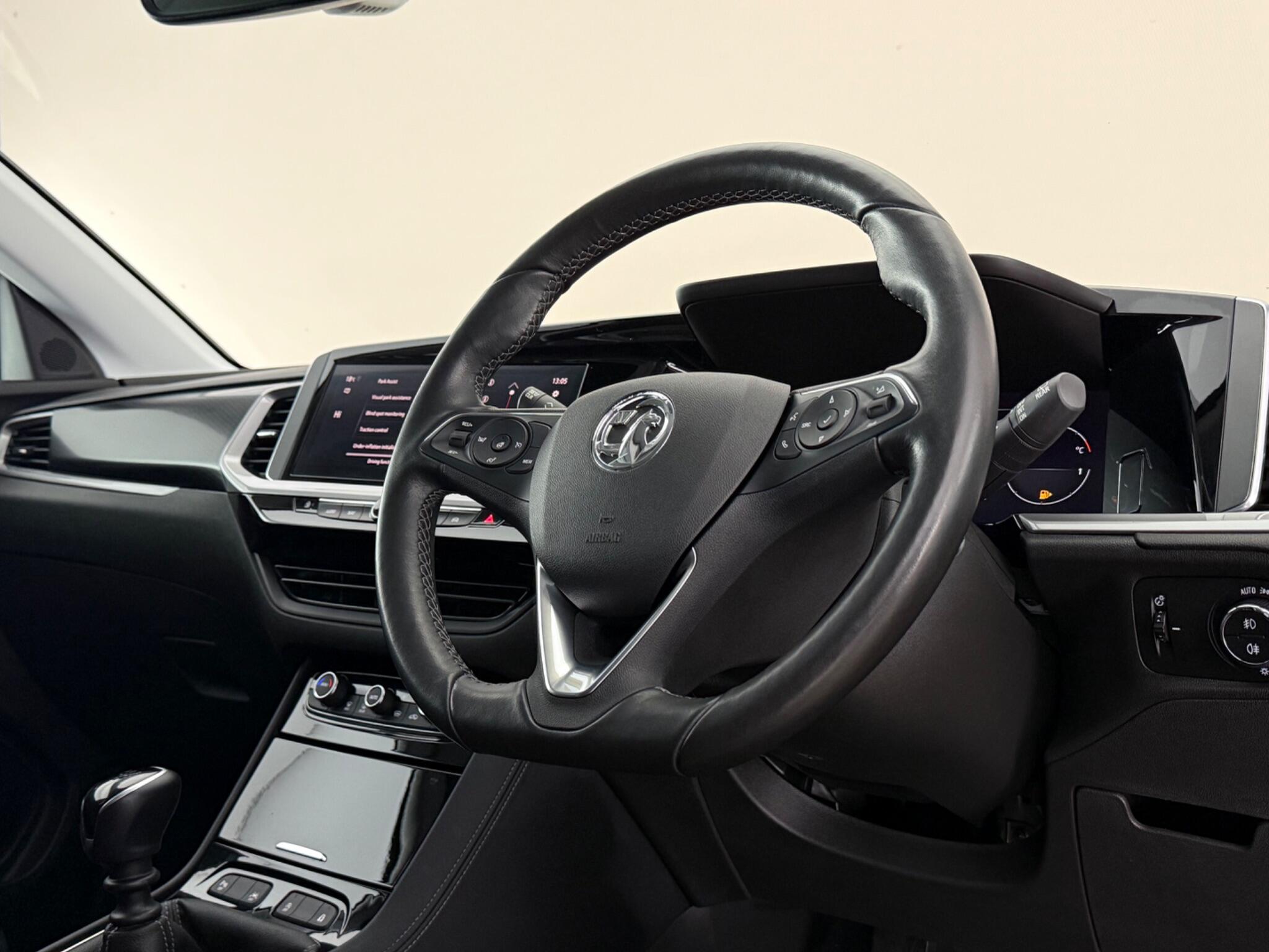 Vauxhall Grandland view 24