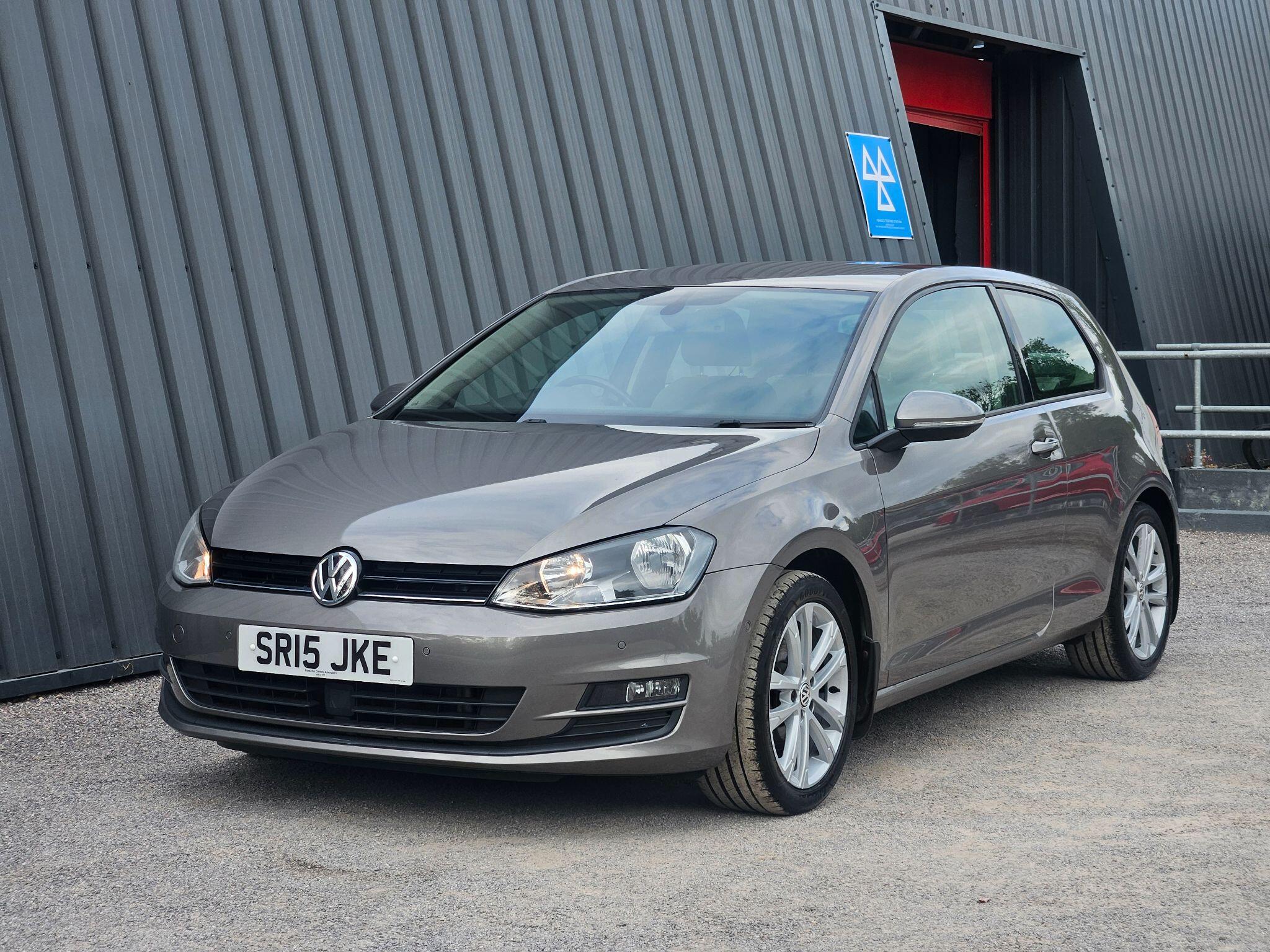 2015 Volkswagen Golf image 6