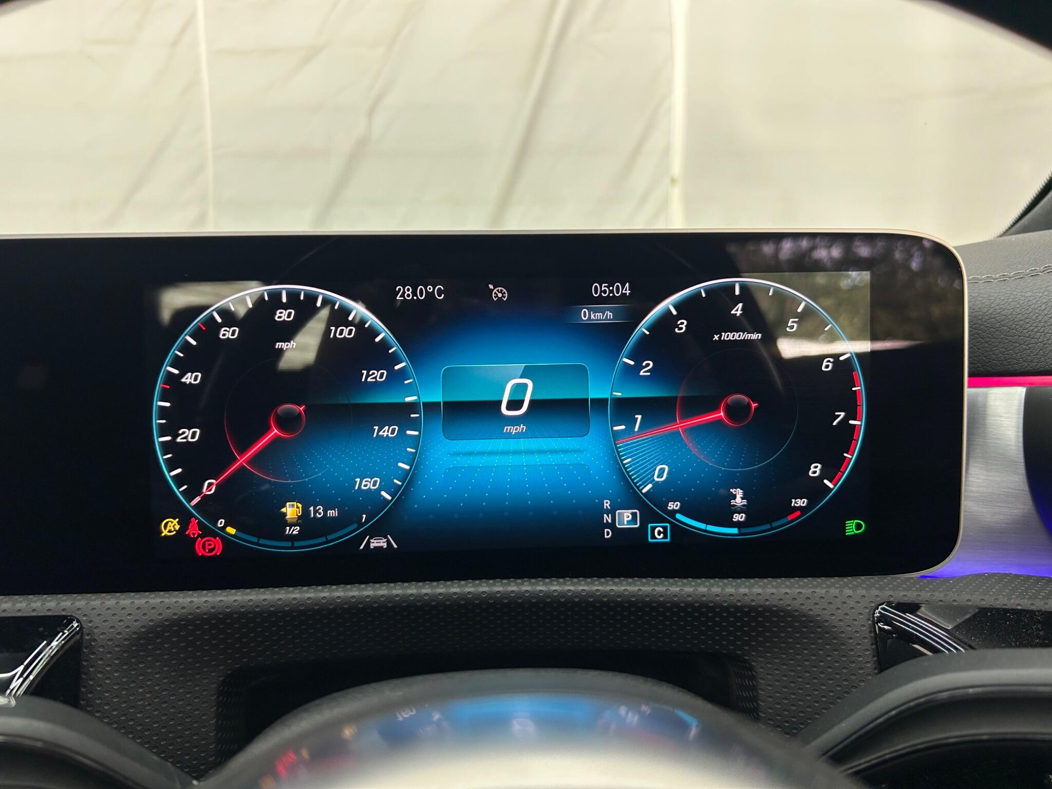 Mercedes-Benz Cla view 36