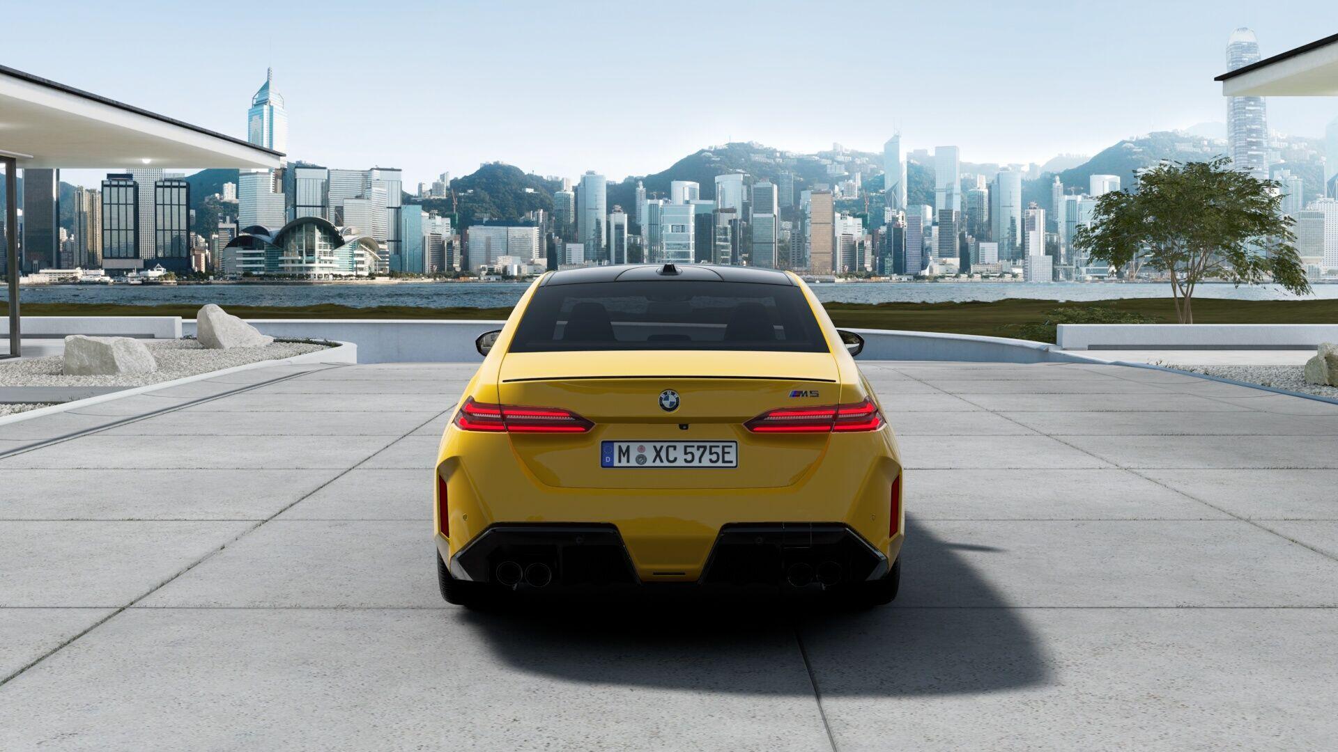 BMW M5 view 5