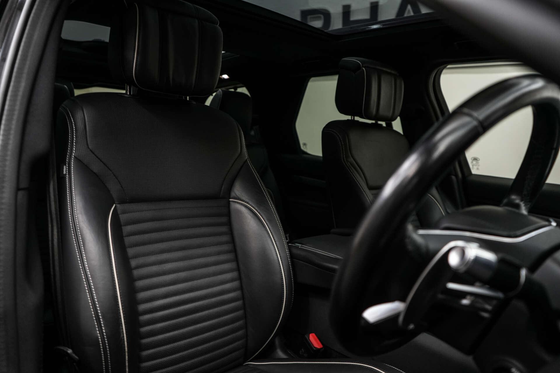 Land Rover Discovery view 14