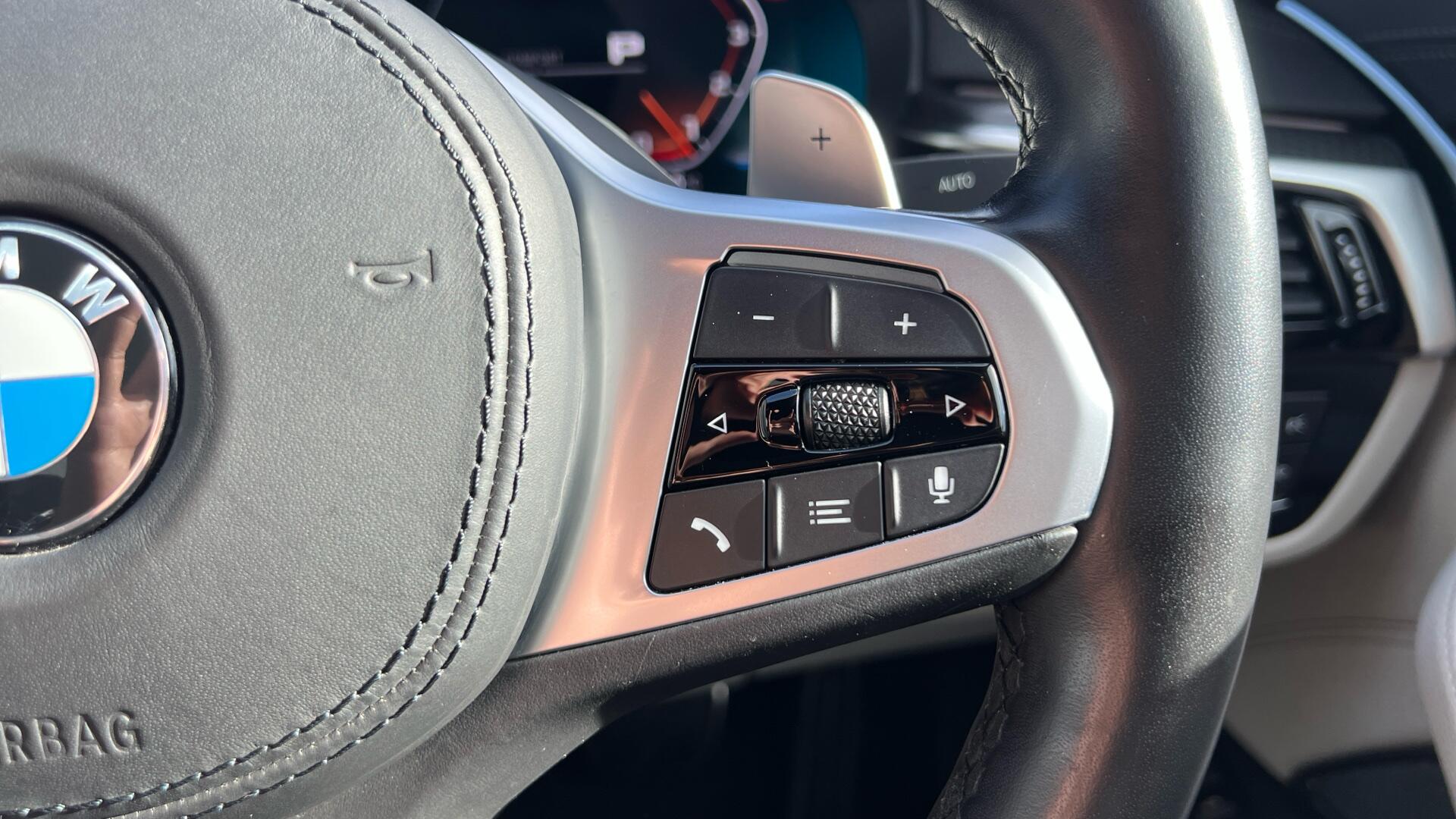 BMW 5 Series view 18