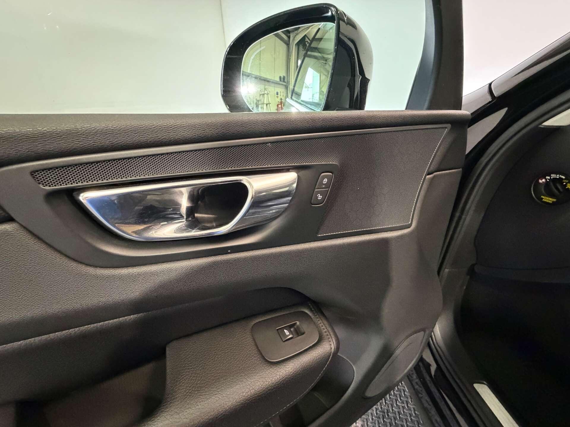 Volvo XC60 view 70