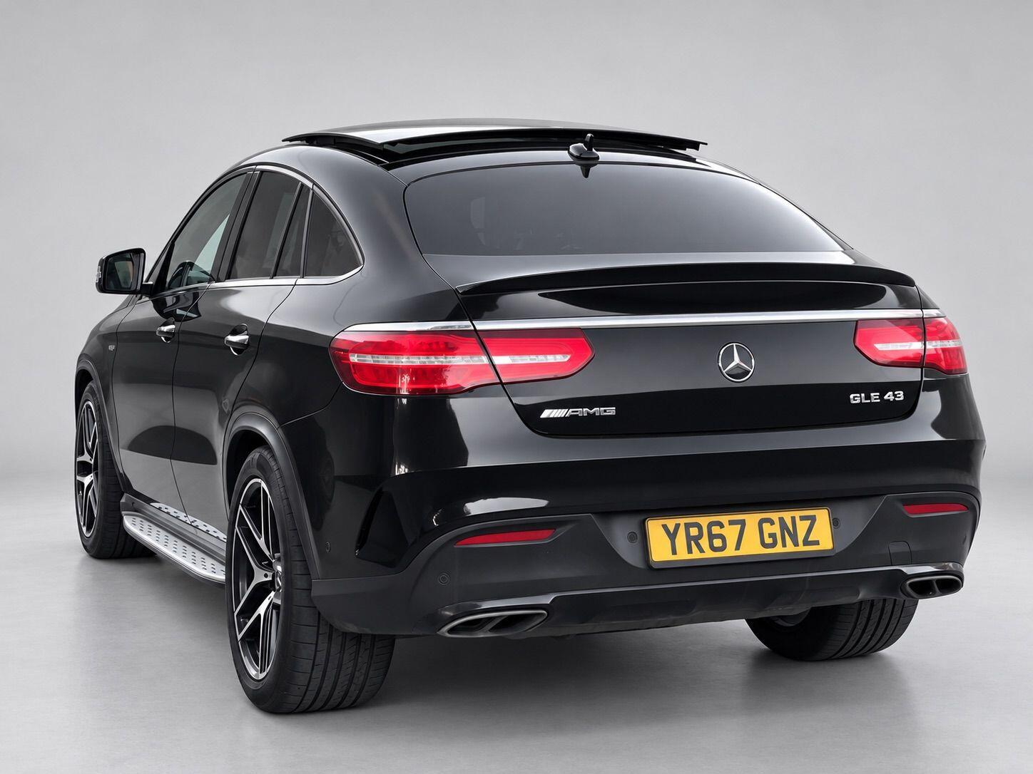 Mercedes-Benz Gle view 10