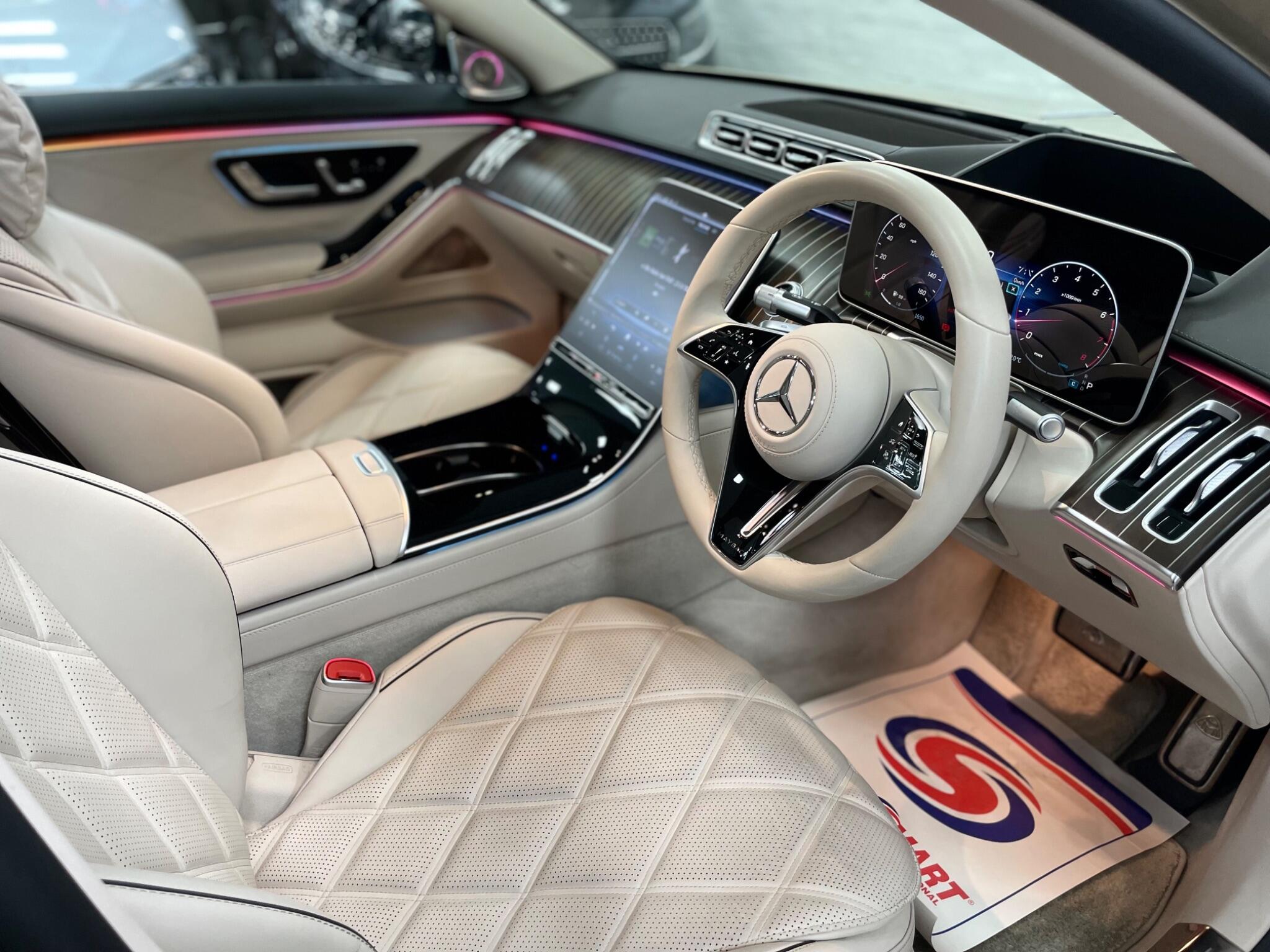 Mercedes-Benz S-Class view 24