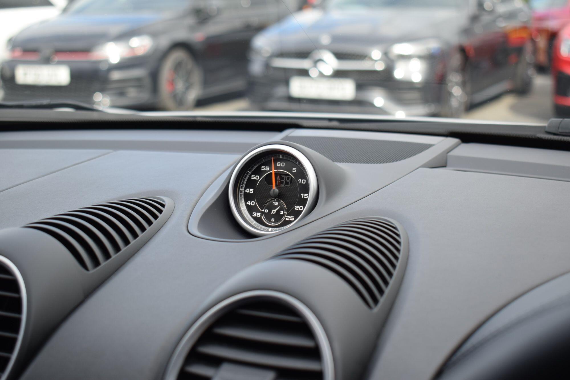 Porsche Cayman view 15