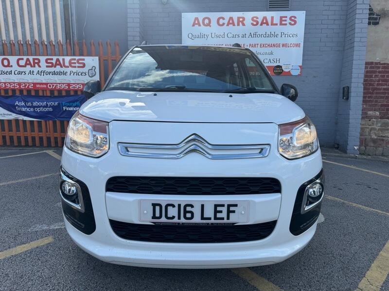 Citroen C3 Picasso view 2