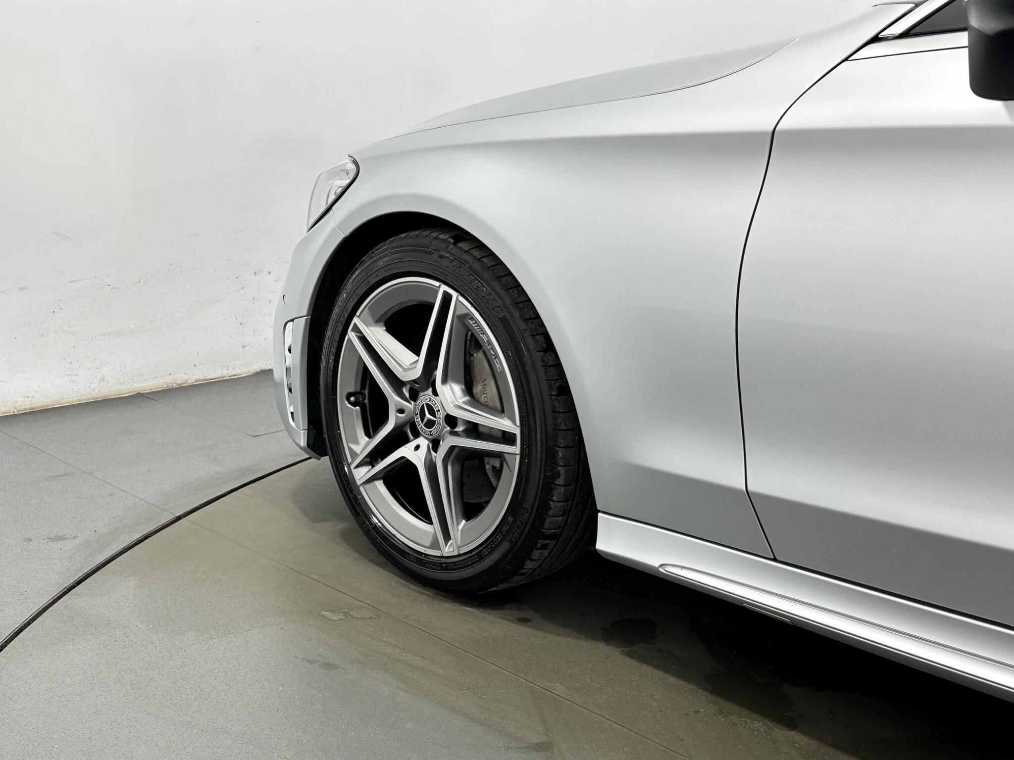 Mercedes-Benz C-Class view 48