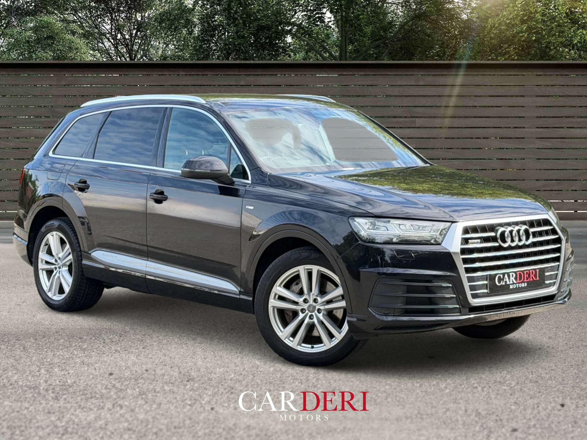 Audi Q7 view 6