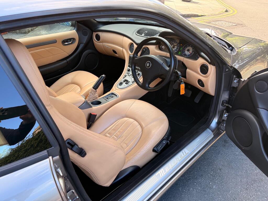 Maserati Coupe view 32
