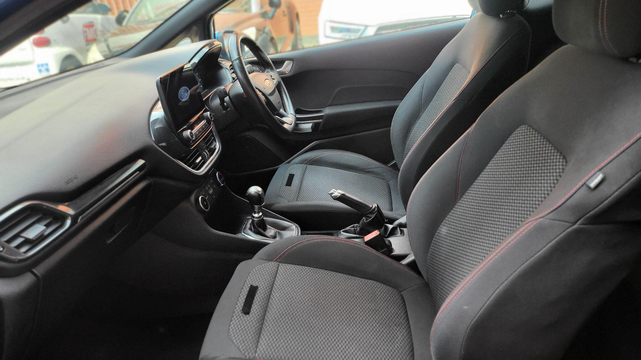 Ford Fiesta view 27