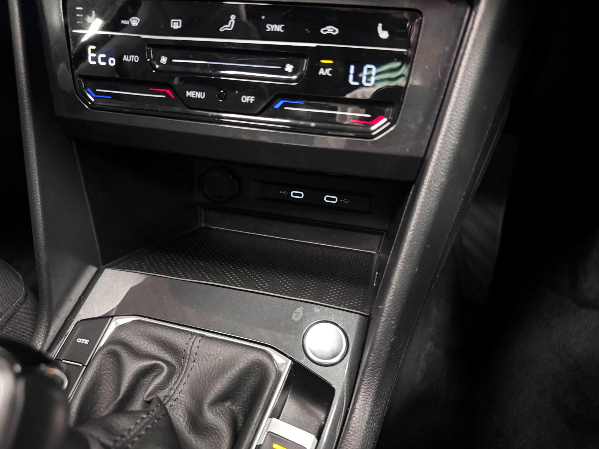 Volkswagen Tiguan view 32