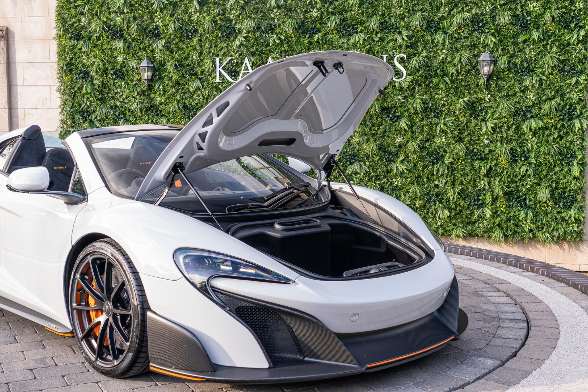 Mclaren 675LT view 38