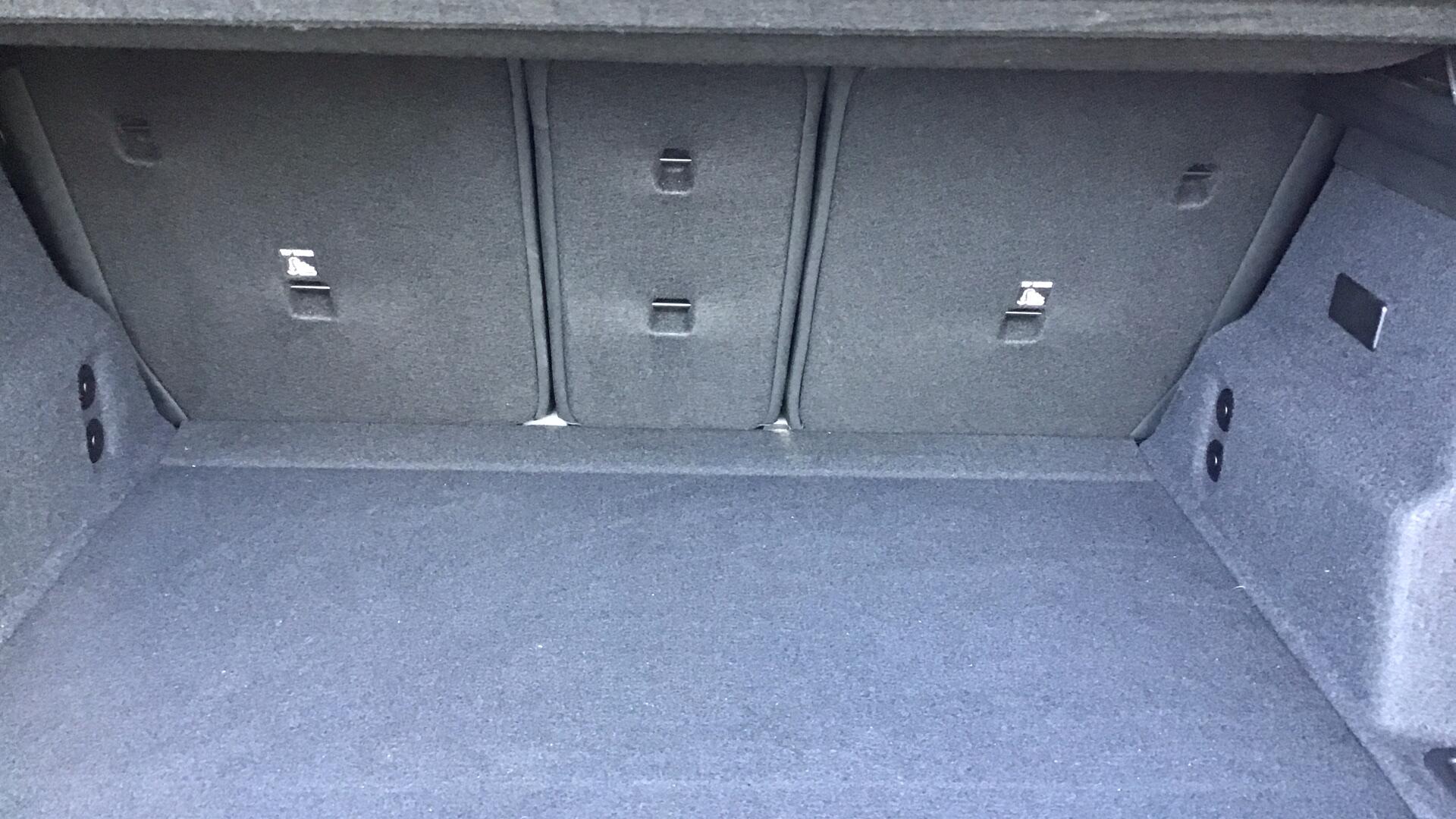 BMW iX1 view 38