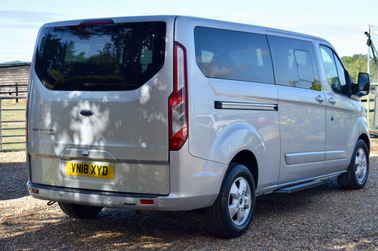 Ford Tourneo Custom view 15