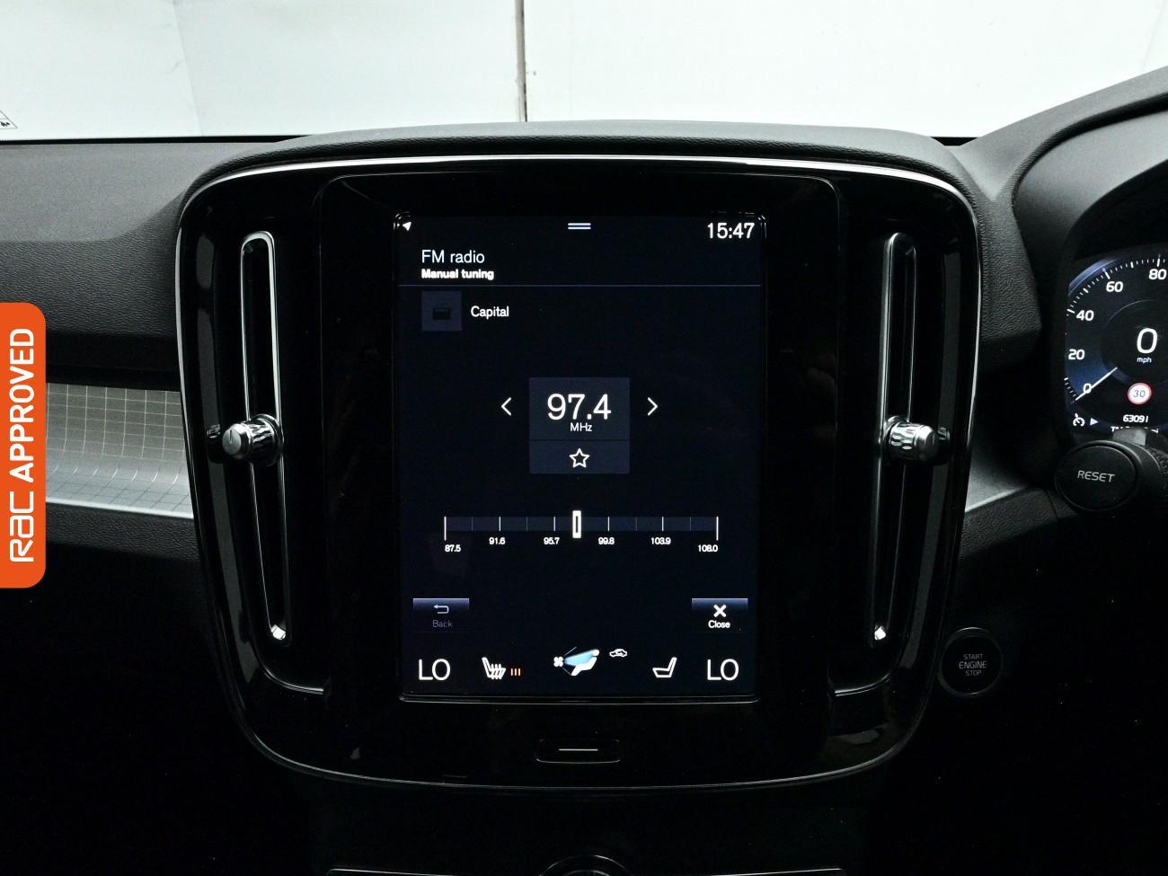 Volvo XC40 view 19