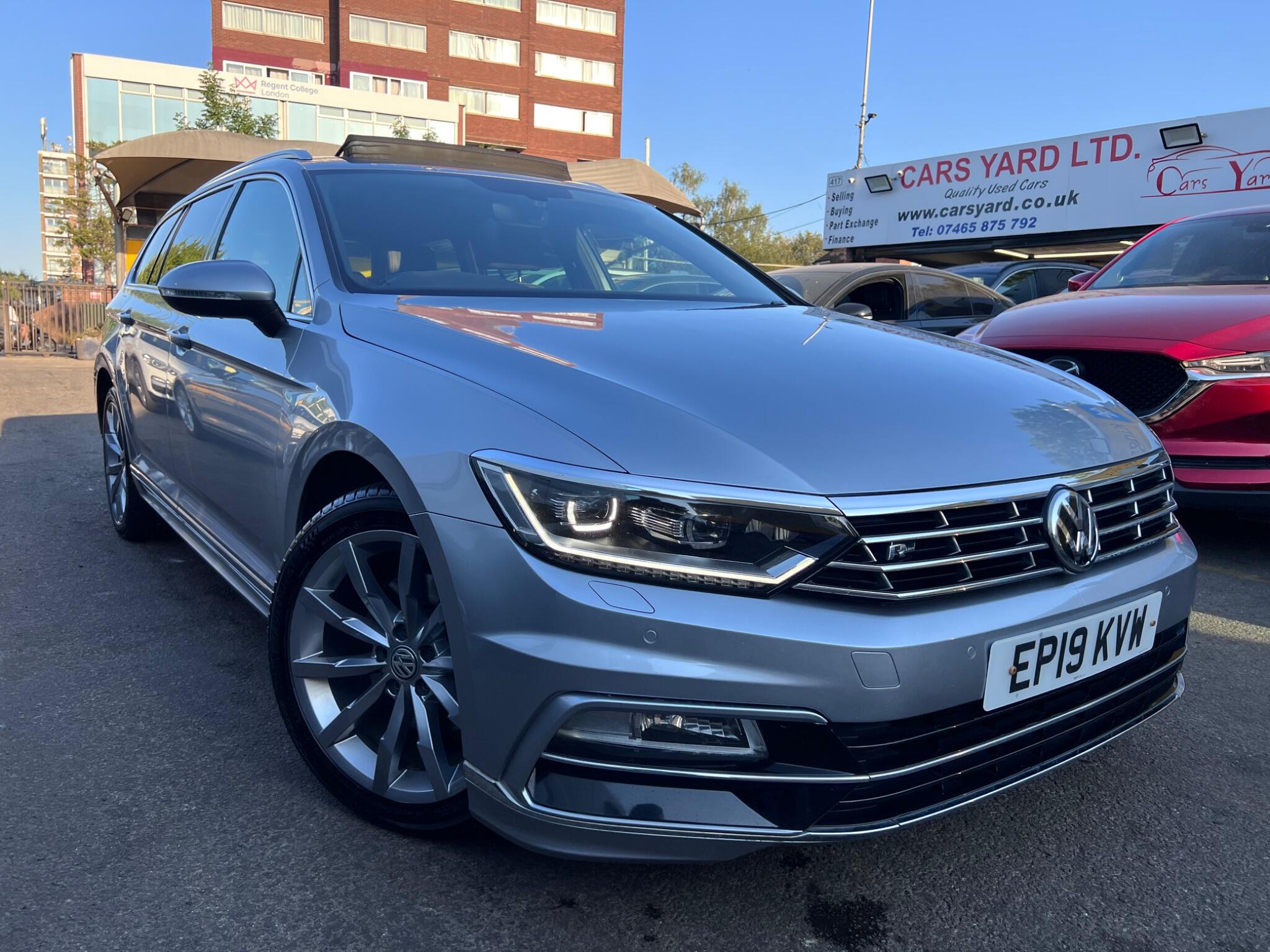Volkswagen Passat main image