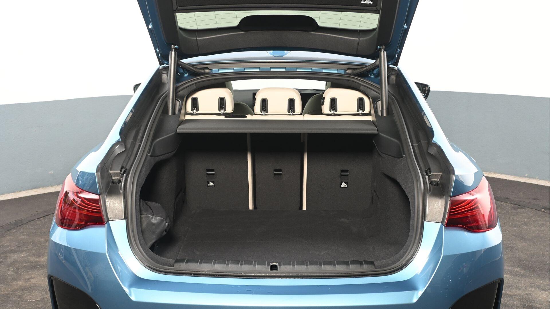 BMW i4 view 13