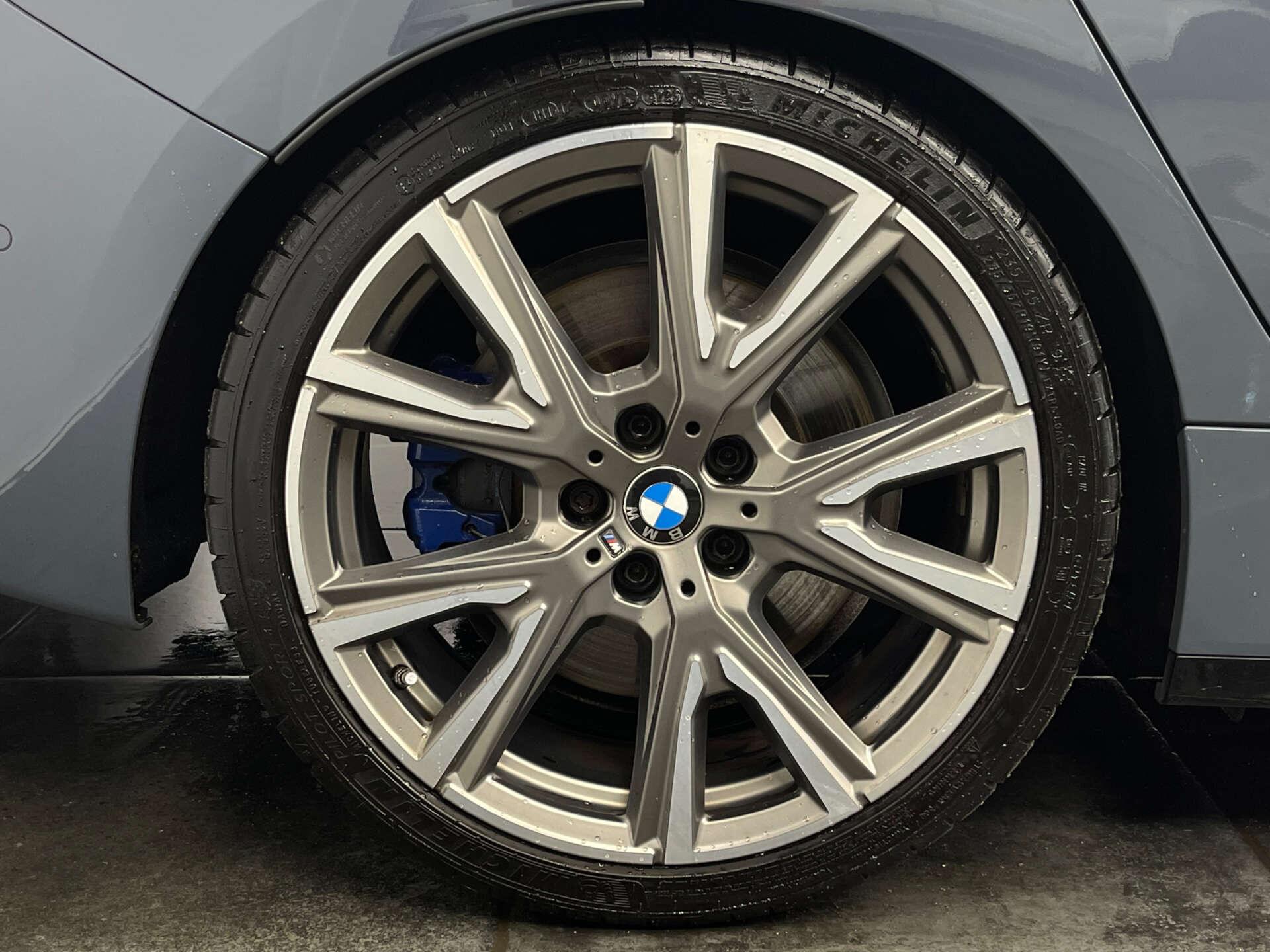 BMW 1 Series view 29