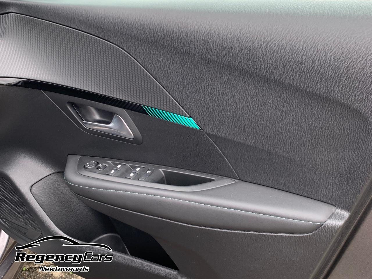 Peugeot 208 view 24