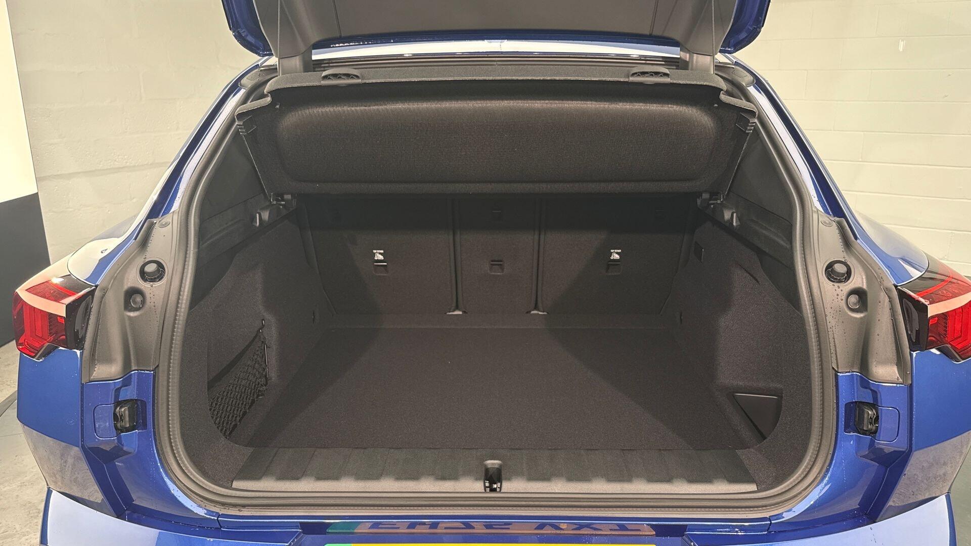 BMW Ix2 view 13
