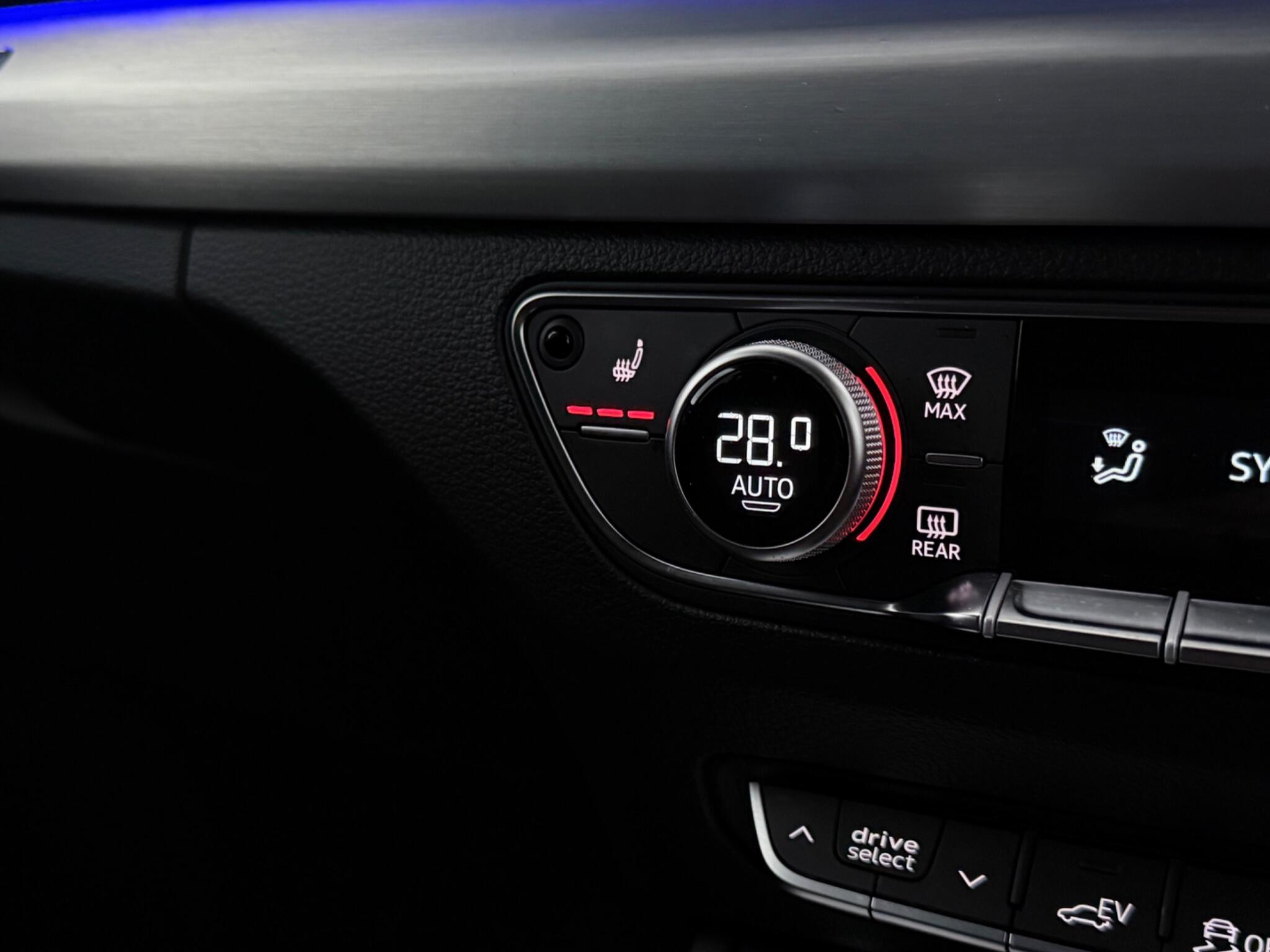 Audi Q5 view 24
