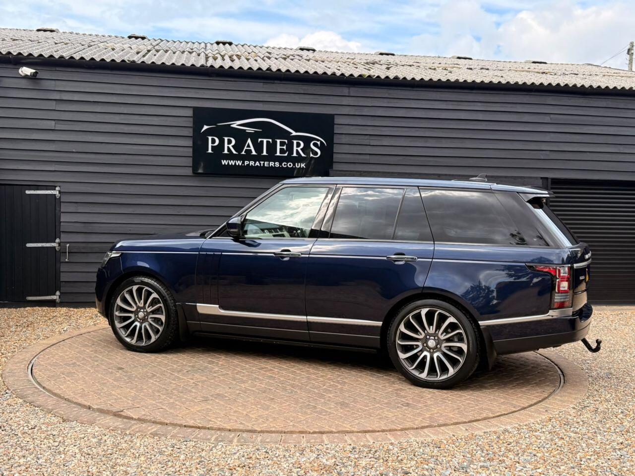 Land Rover Range Rover view 22