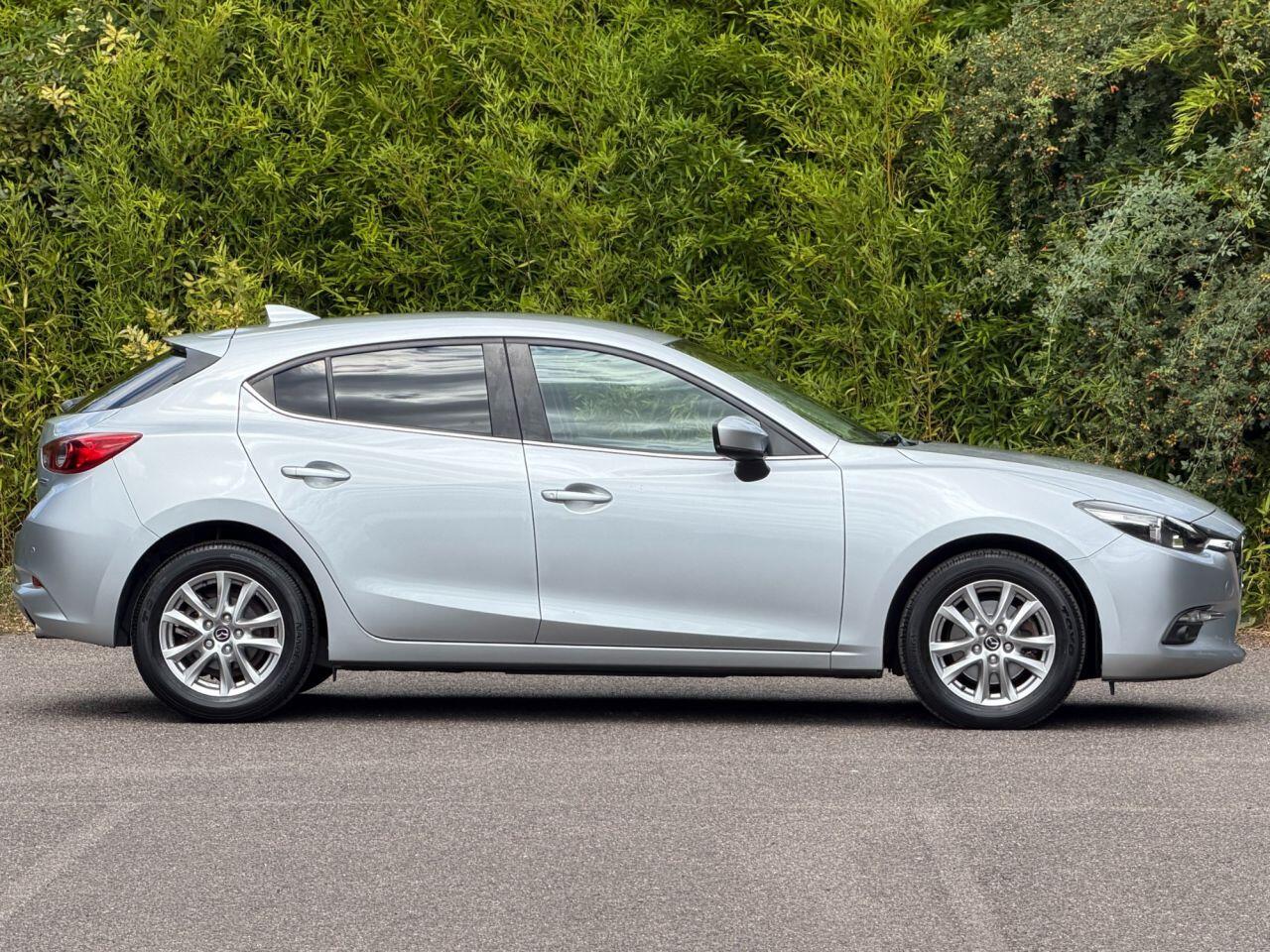 Mazda Mazda3 view 3