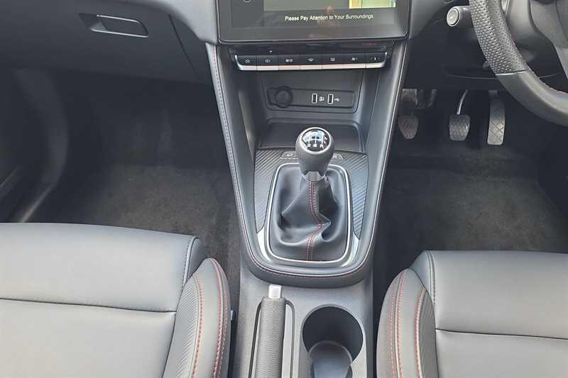 MG ZS view 14