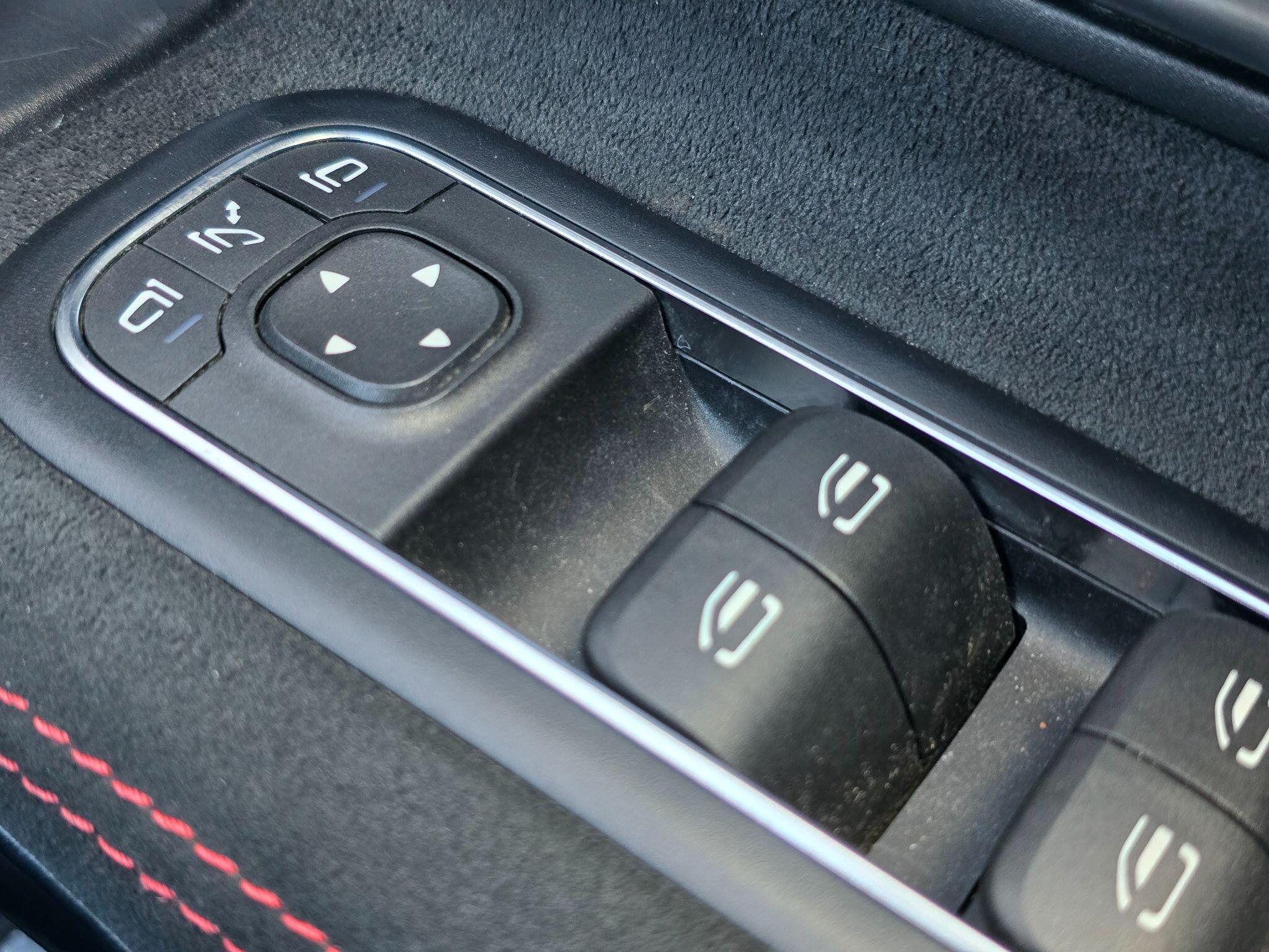 Mercedes-Benz A-Class view 21