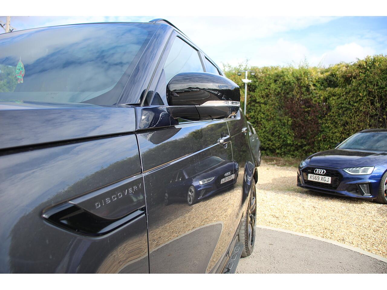 Land Rover Discovery view 79