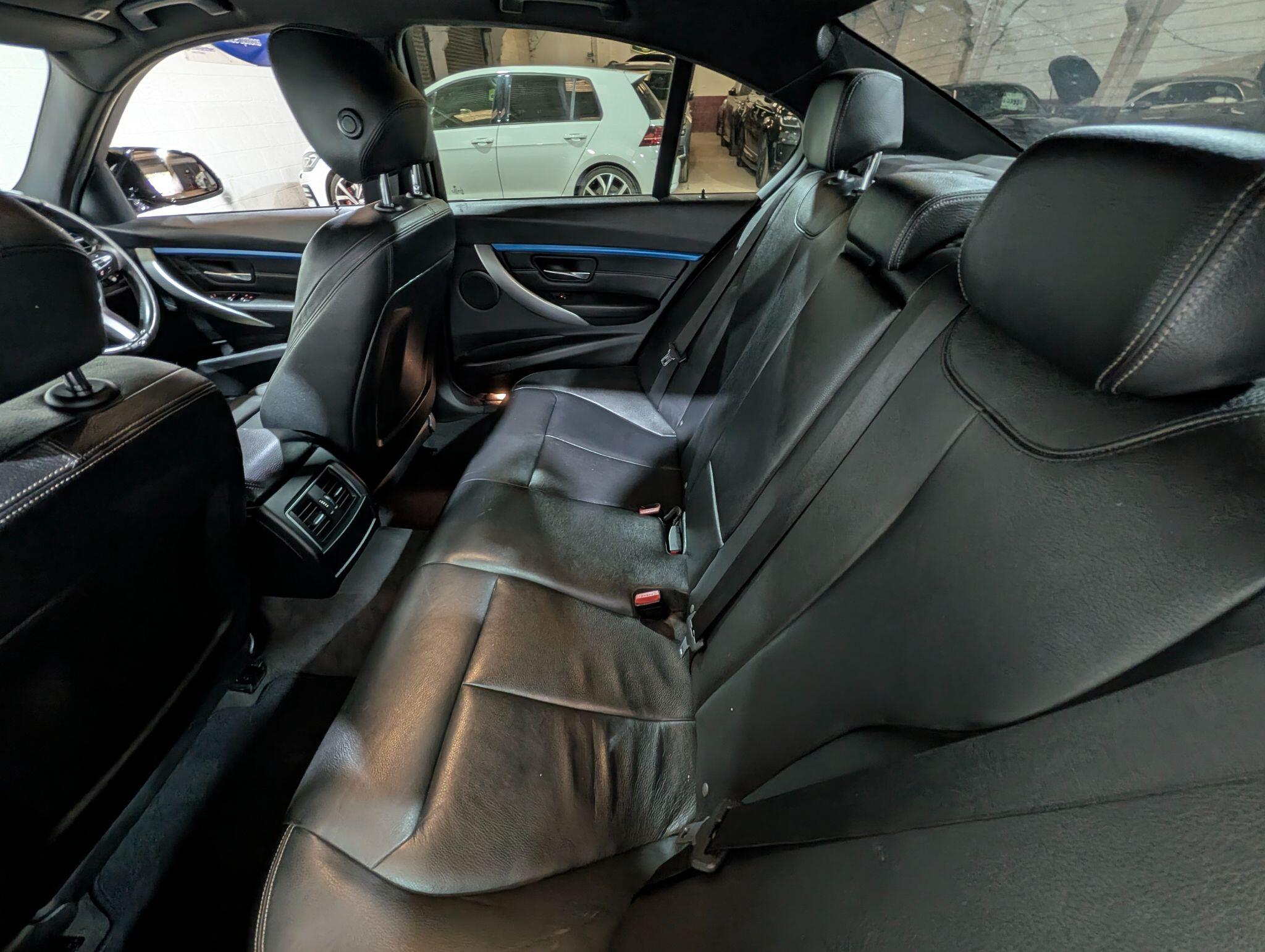BMW 3 Series view 26