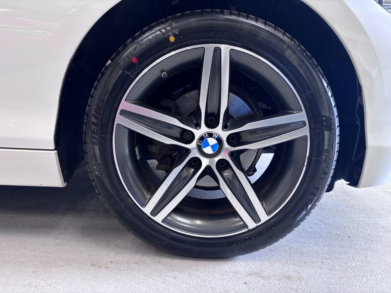 BMW 1 Series view 13