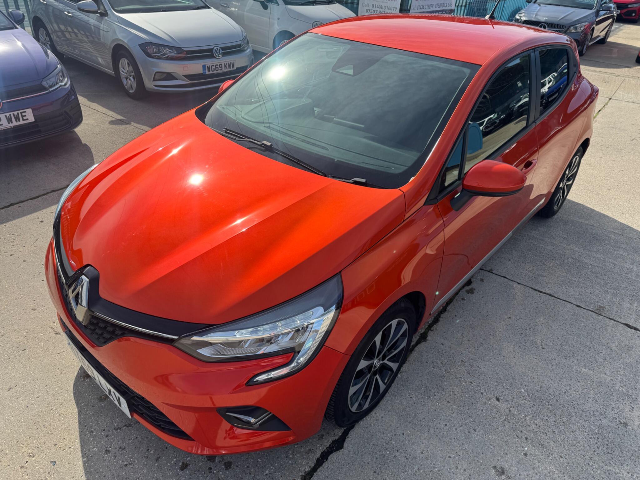 Renault Clio view 8