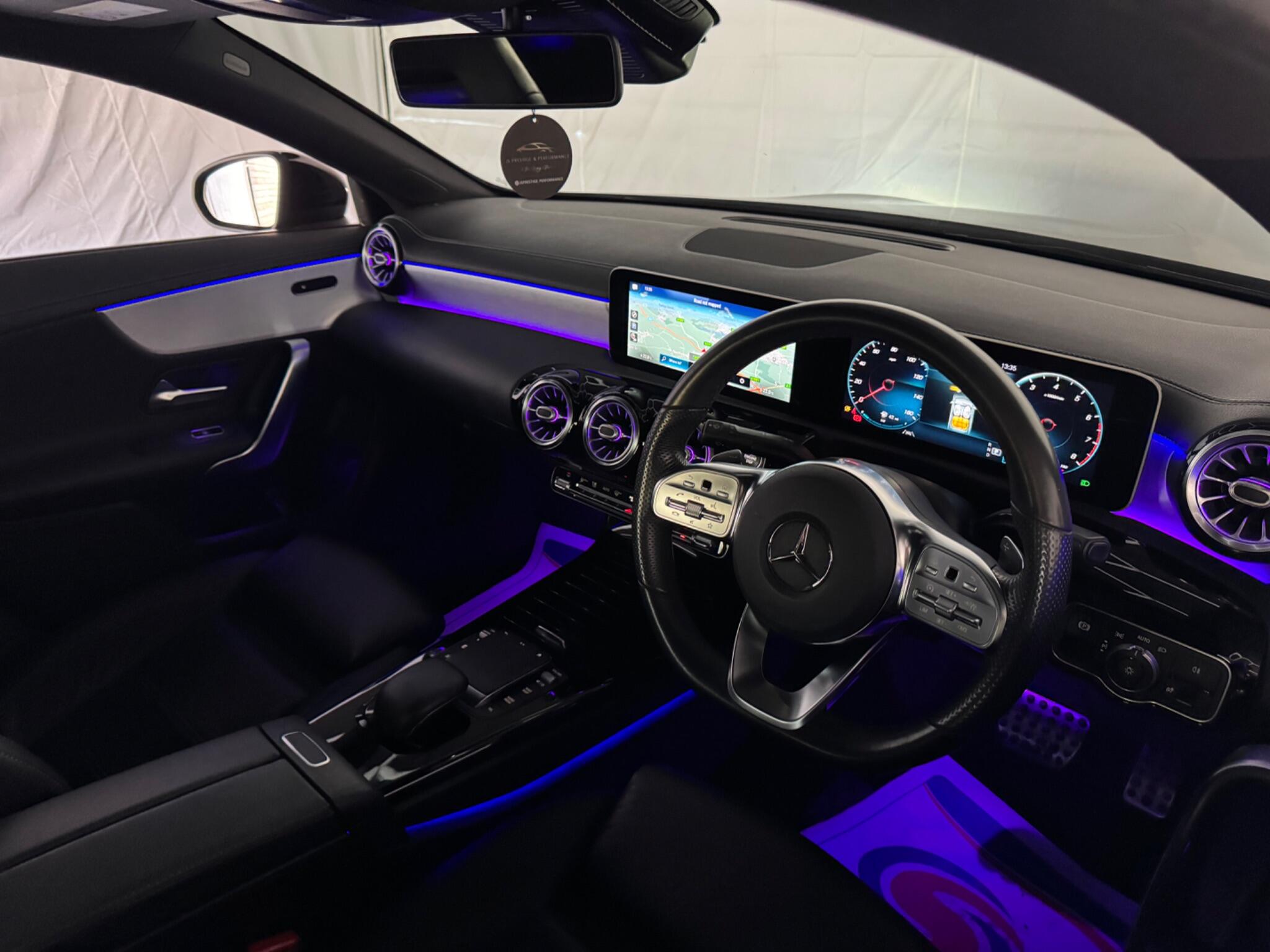 Mercedes-Benz Cla view 39