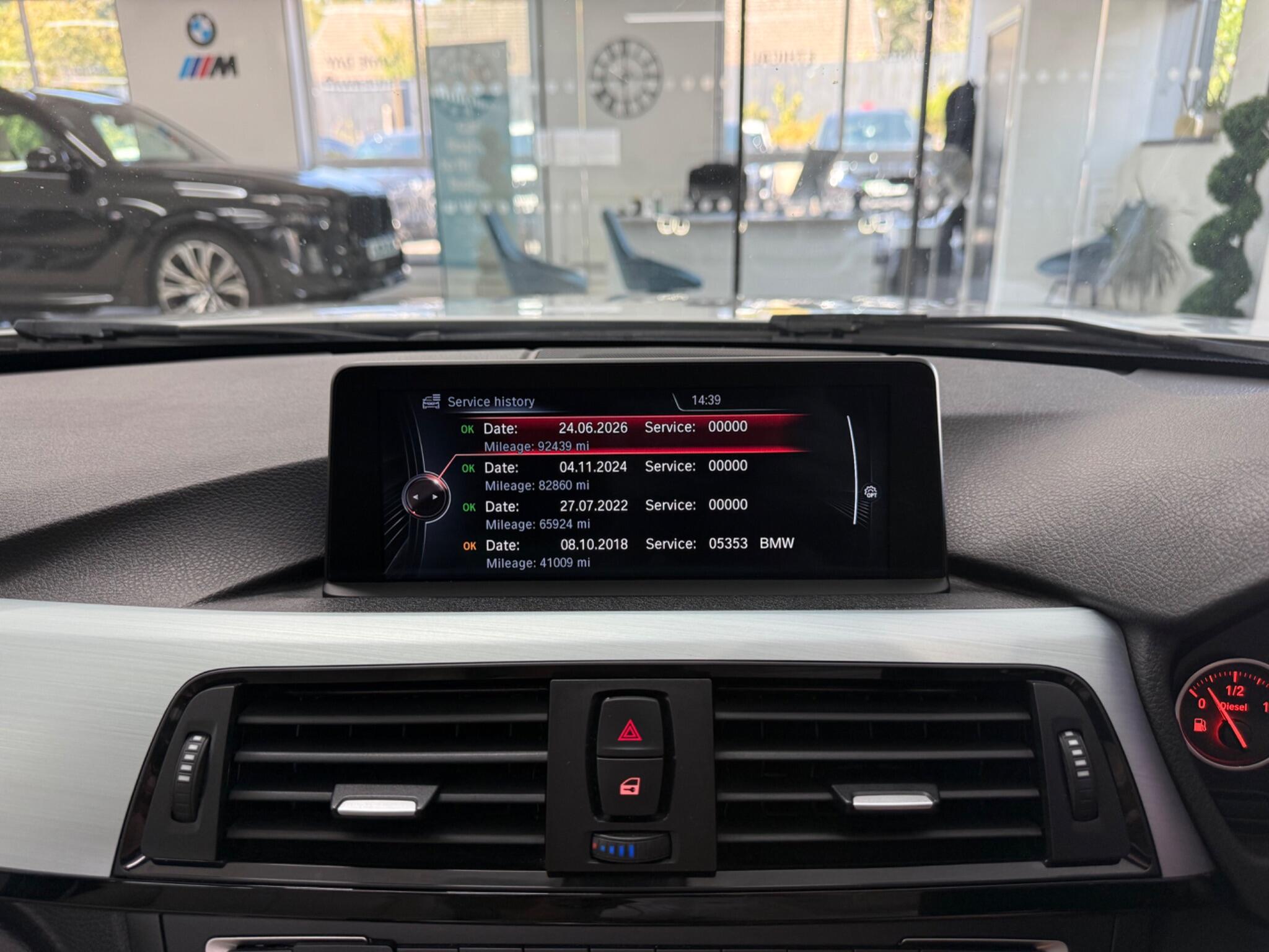 BMW 3 Series view 8