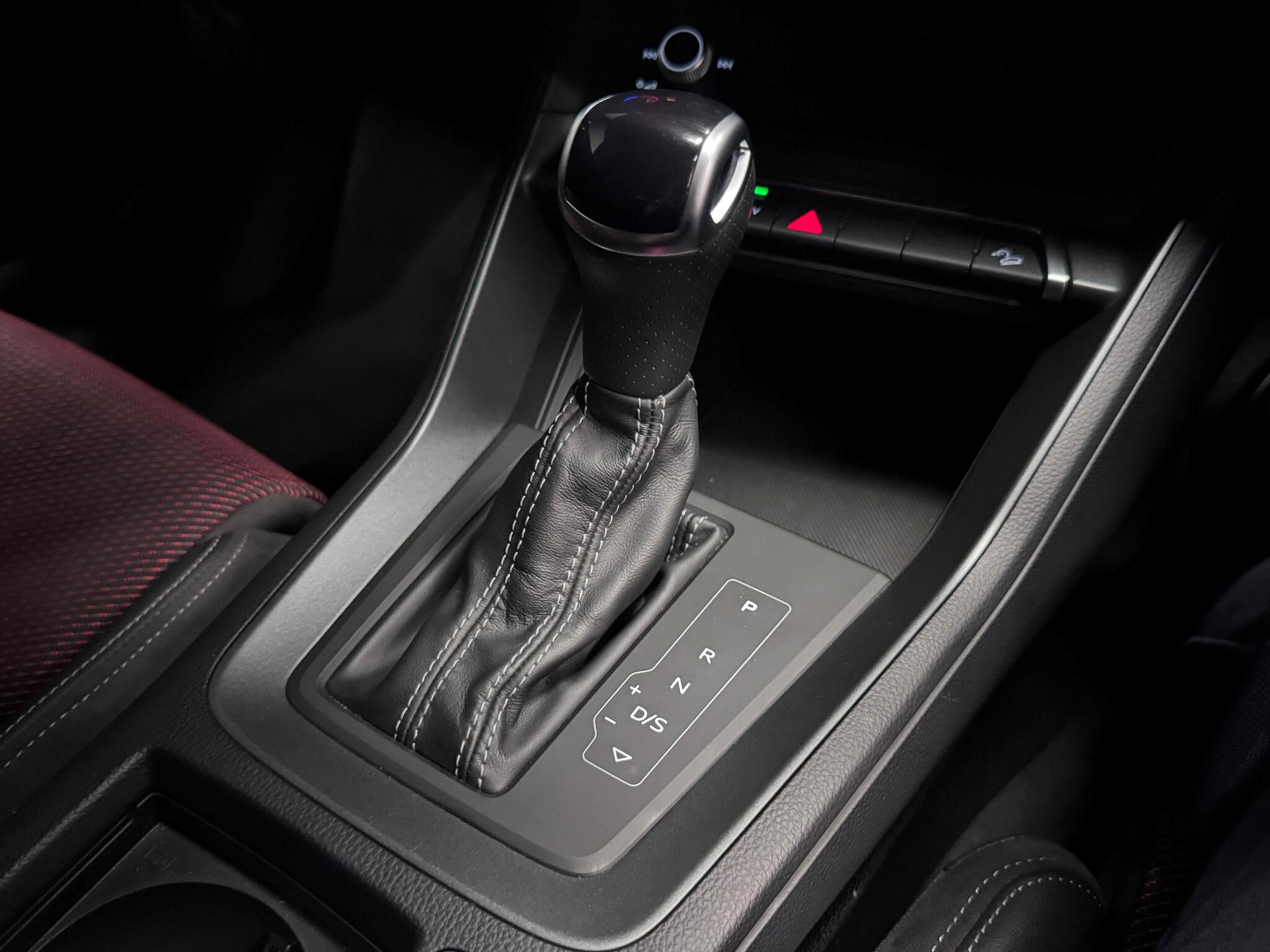 Audi Q3 view 37