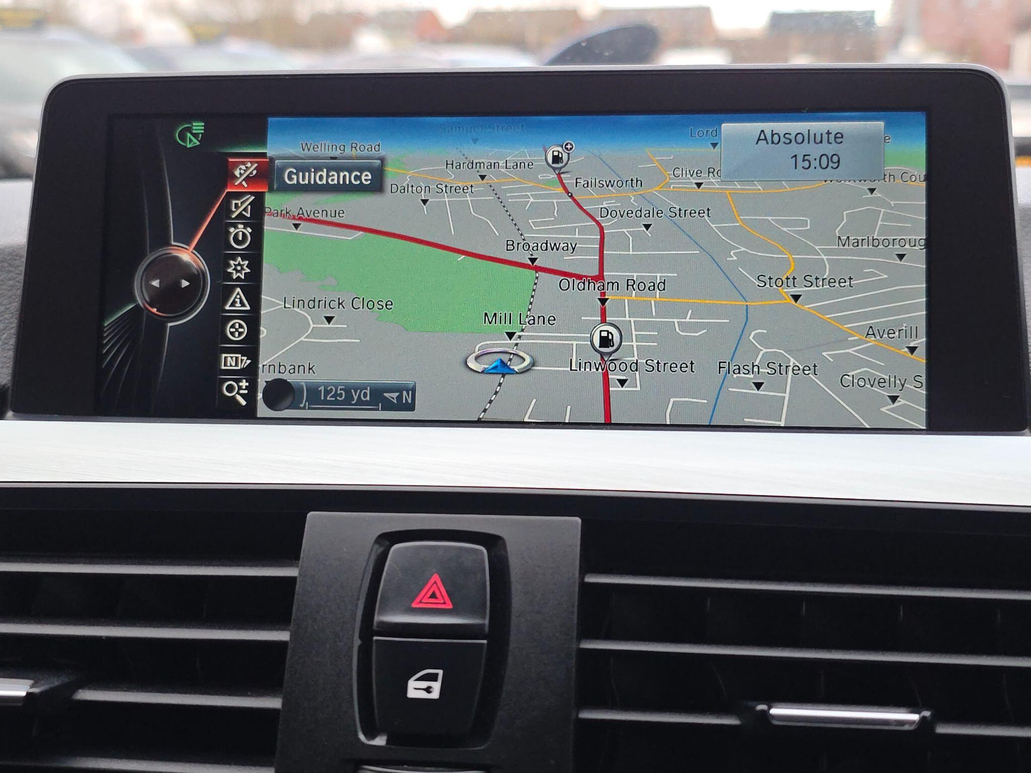 2013 BMW 3 Series image 51