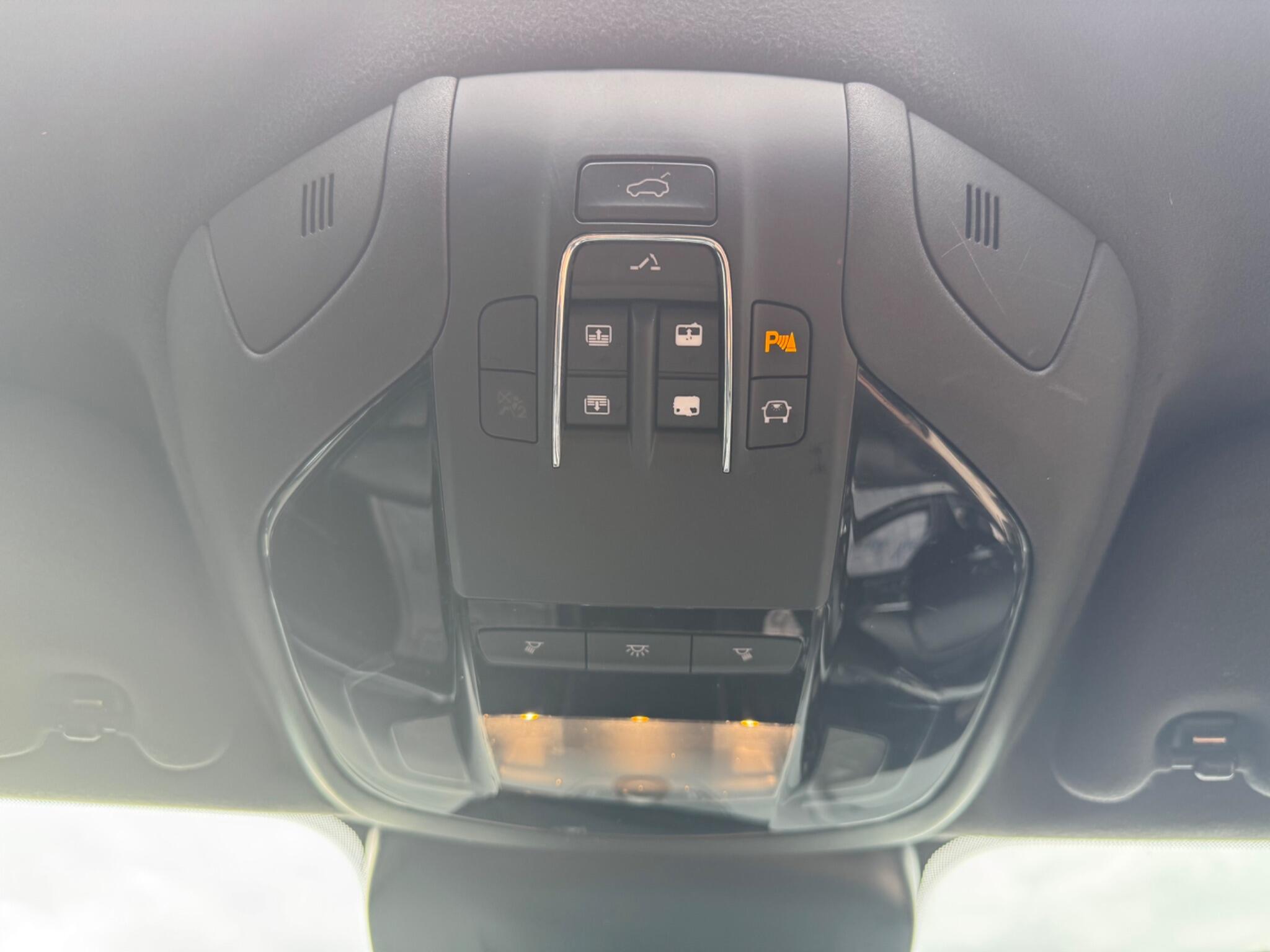Maserati Levante view 31