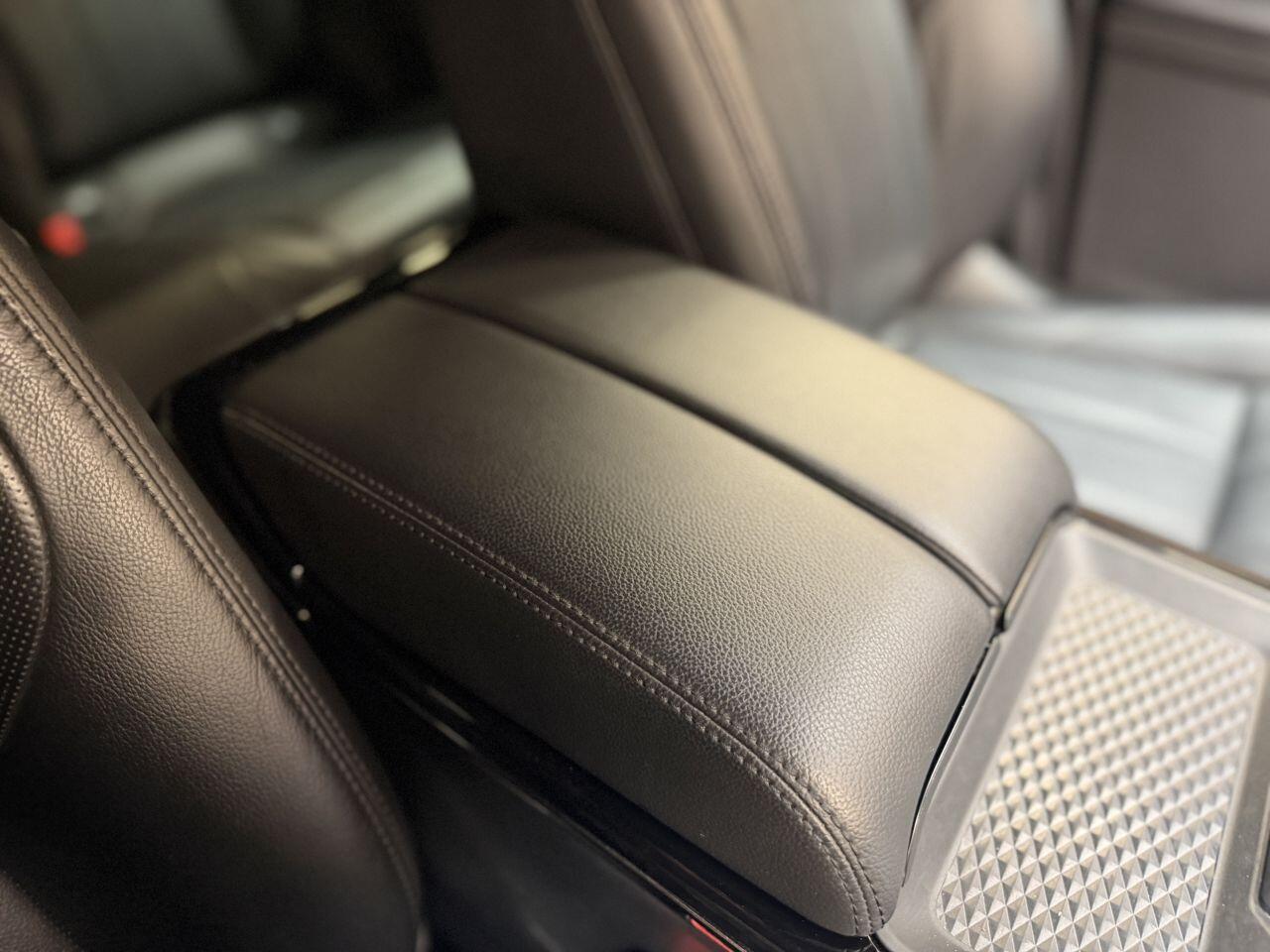Land Rover Range Rover Evoque view 42