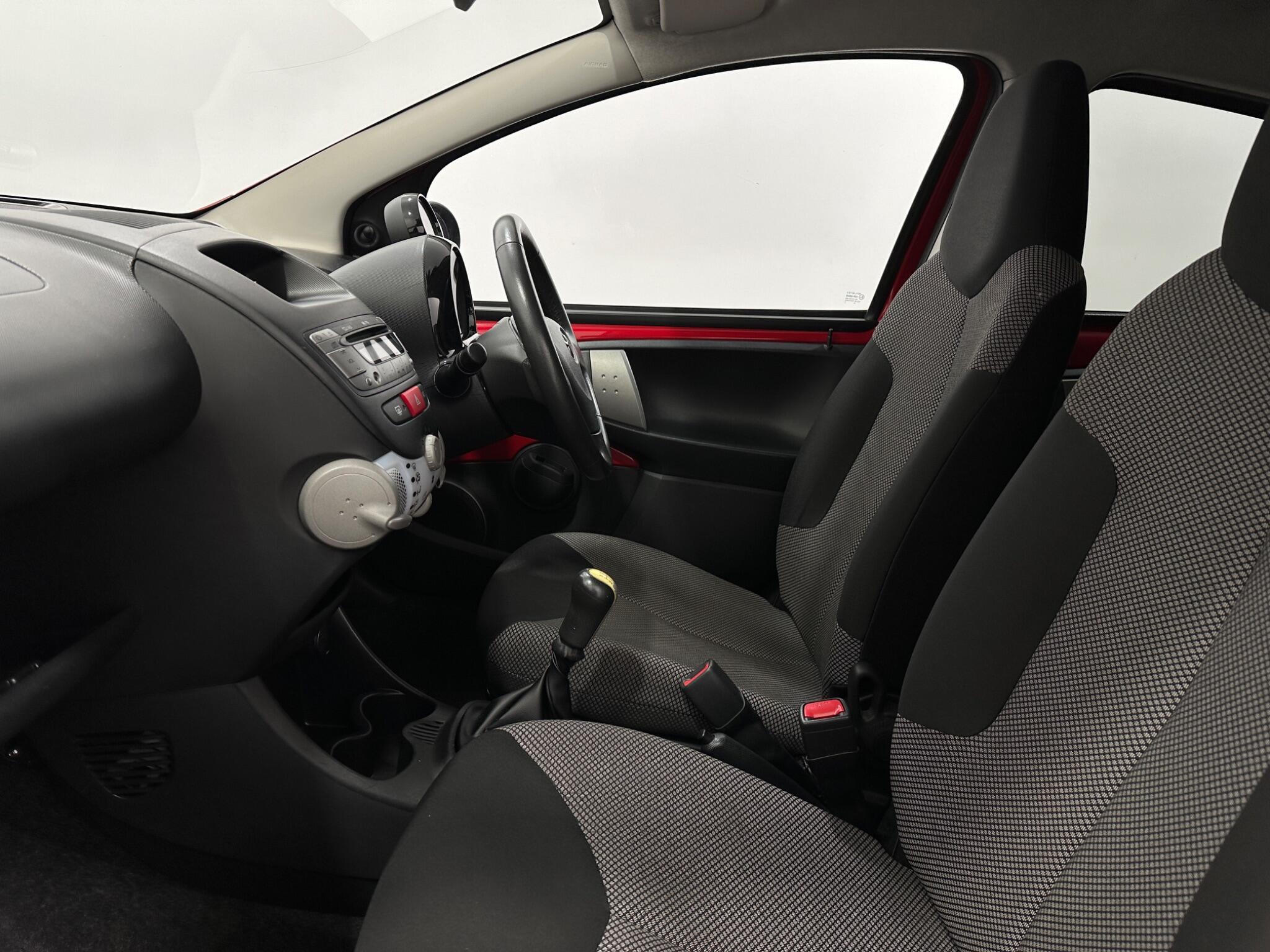 Toyota Aygo view 25