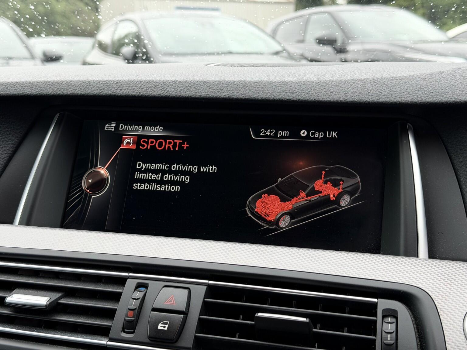 BMW 5 Series view 23