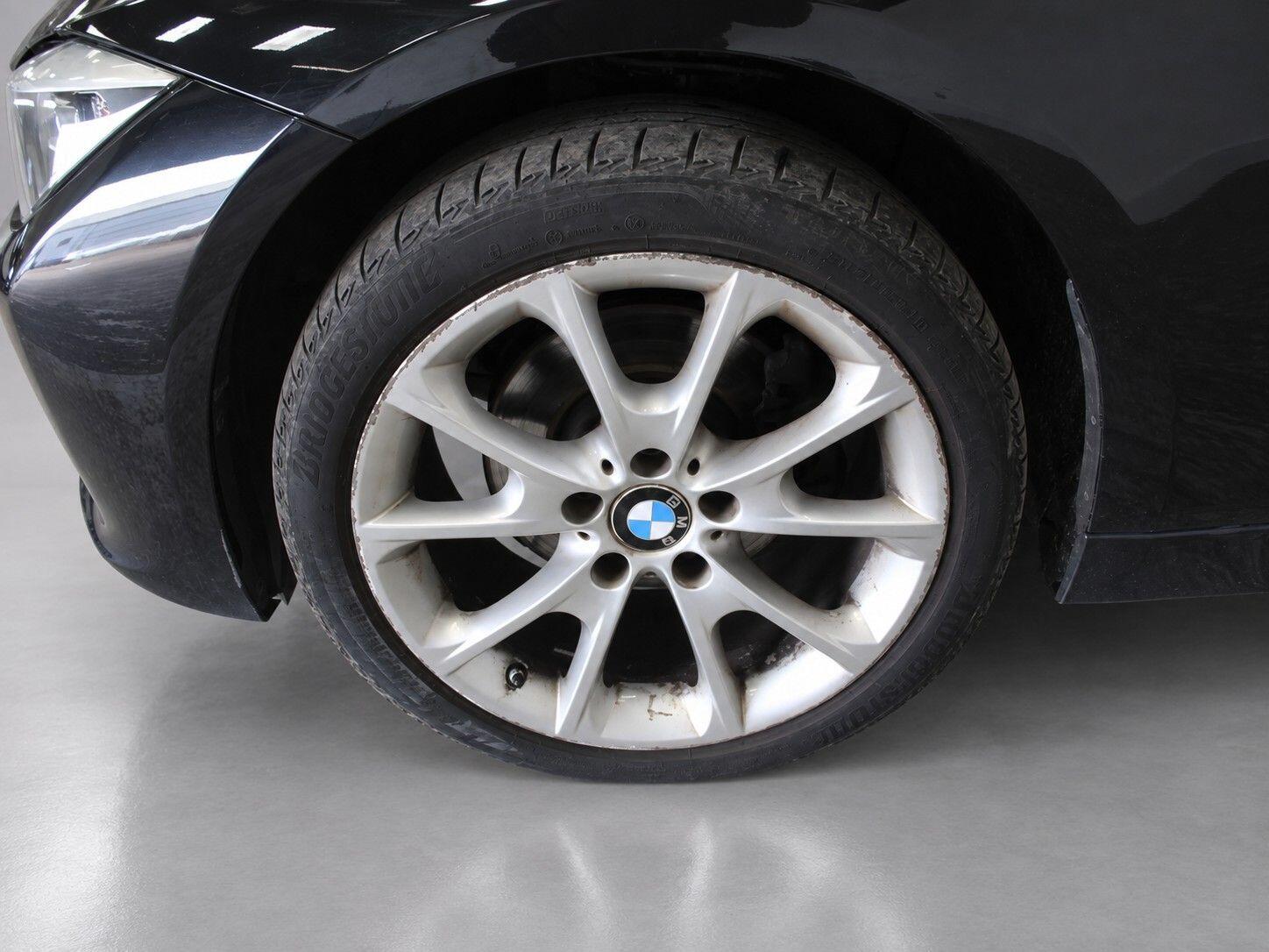BMW 3 Series view 53