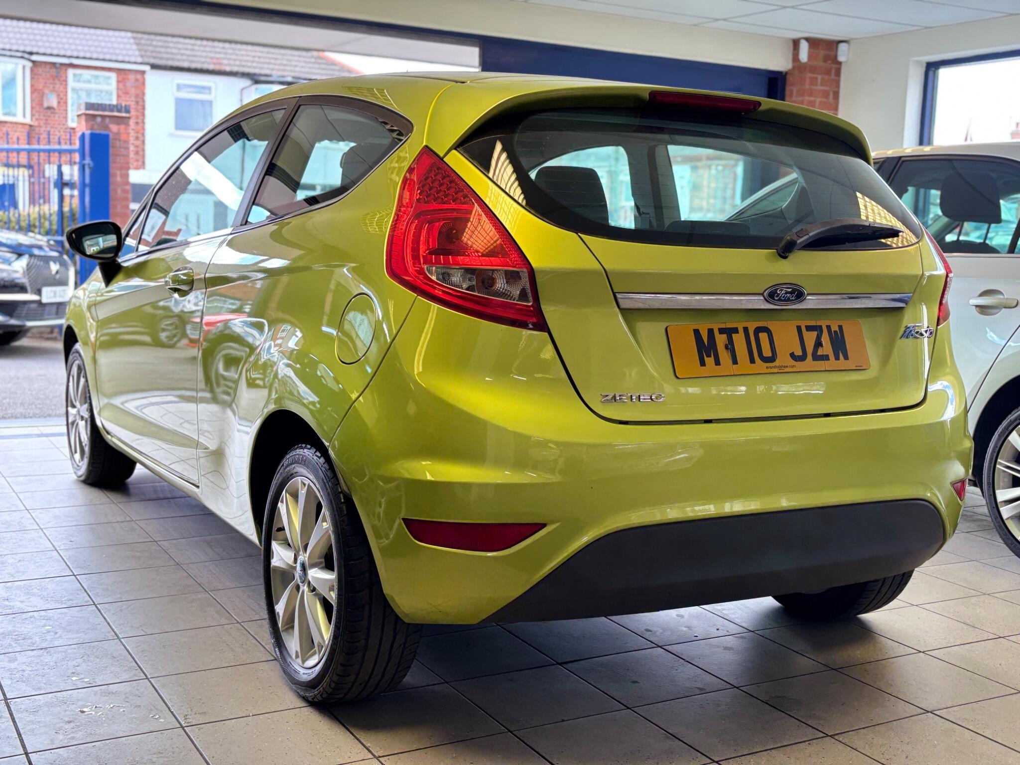 Ford Fiesta view 11