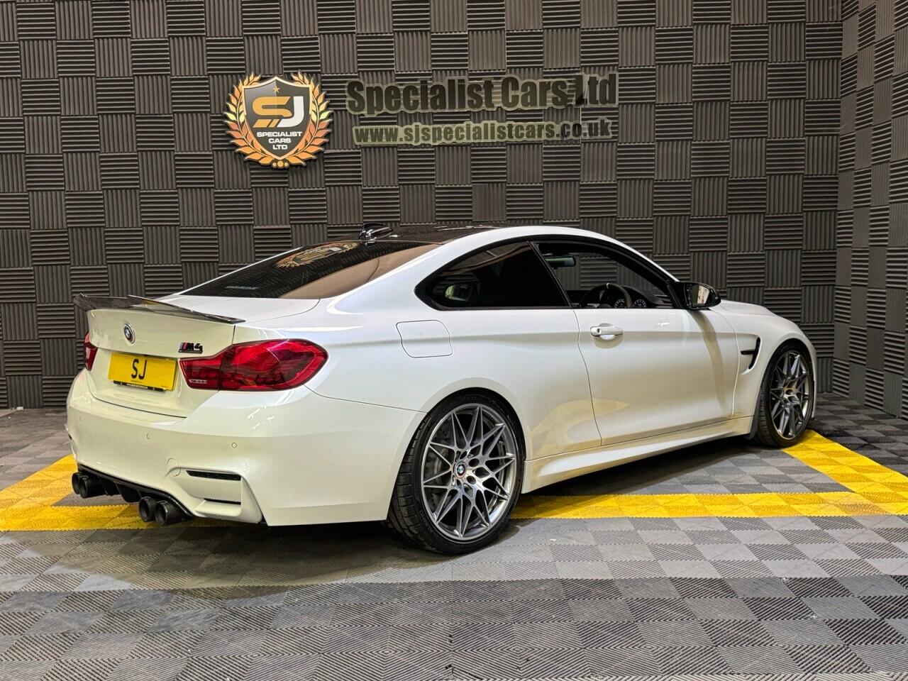 BMW M4 view 29